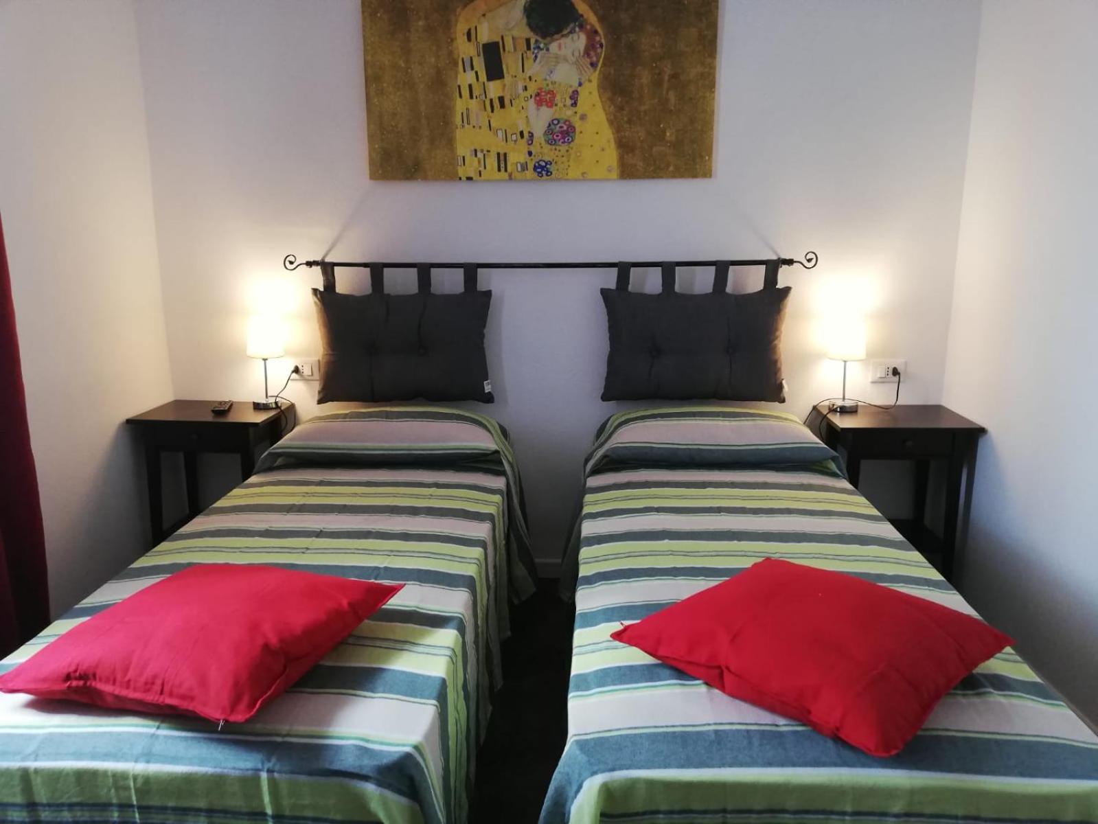 Double or Twin Room photo 2