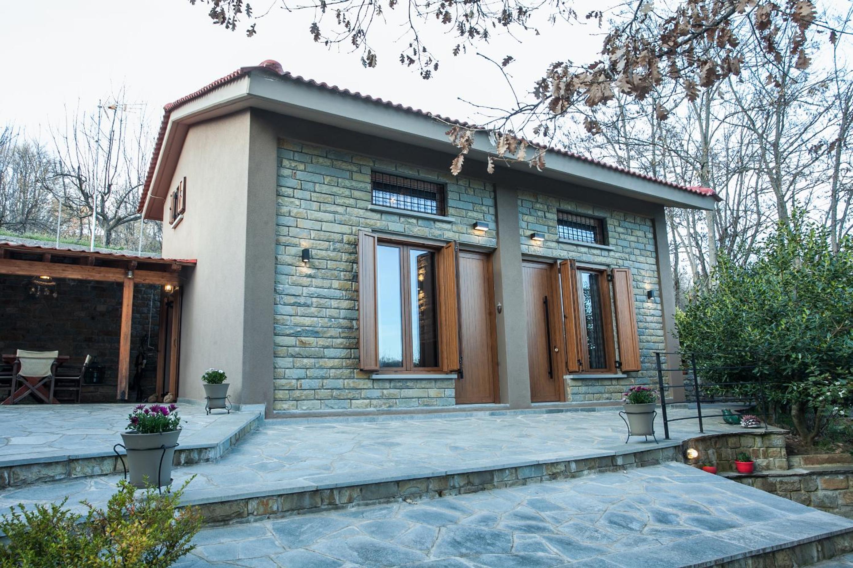 One-Bedroom House photo 2