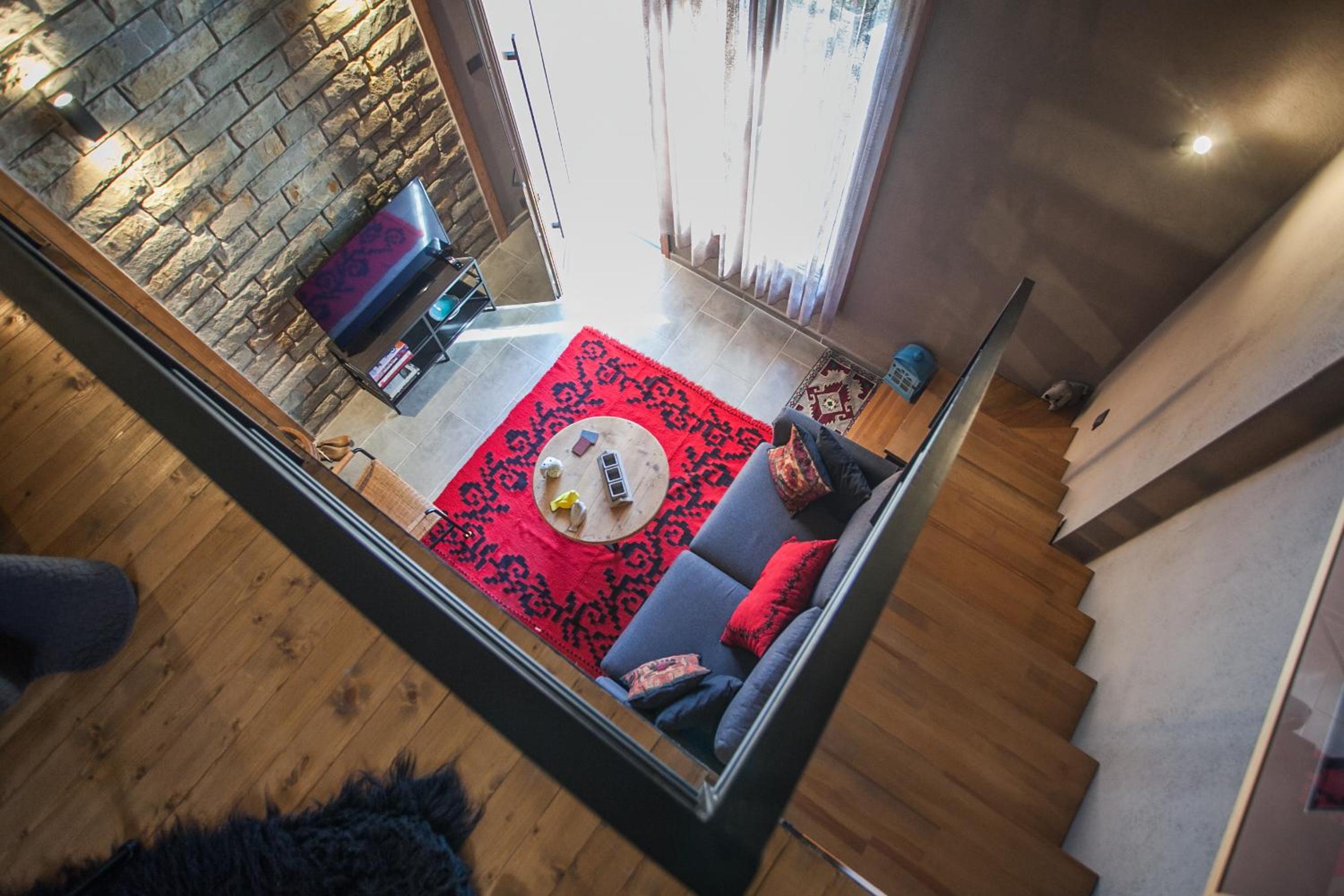 One-Bedroom House photo 1
