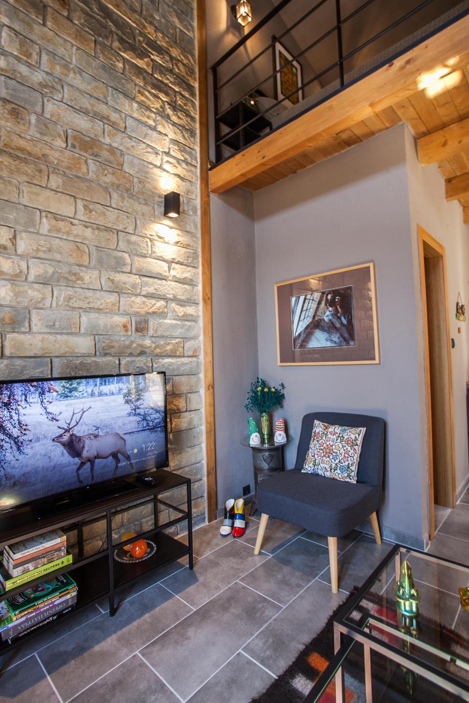 One-Bedroom House photo 1