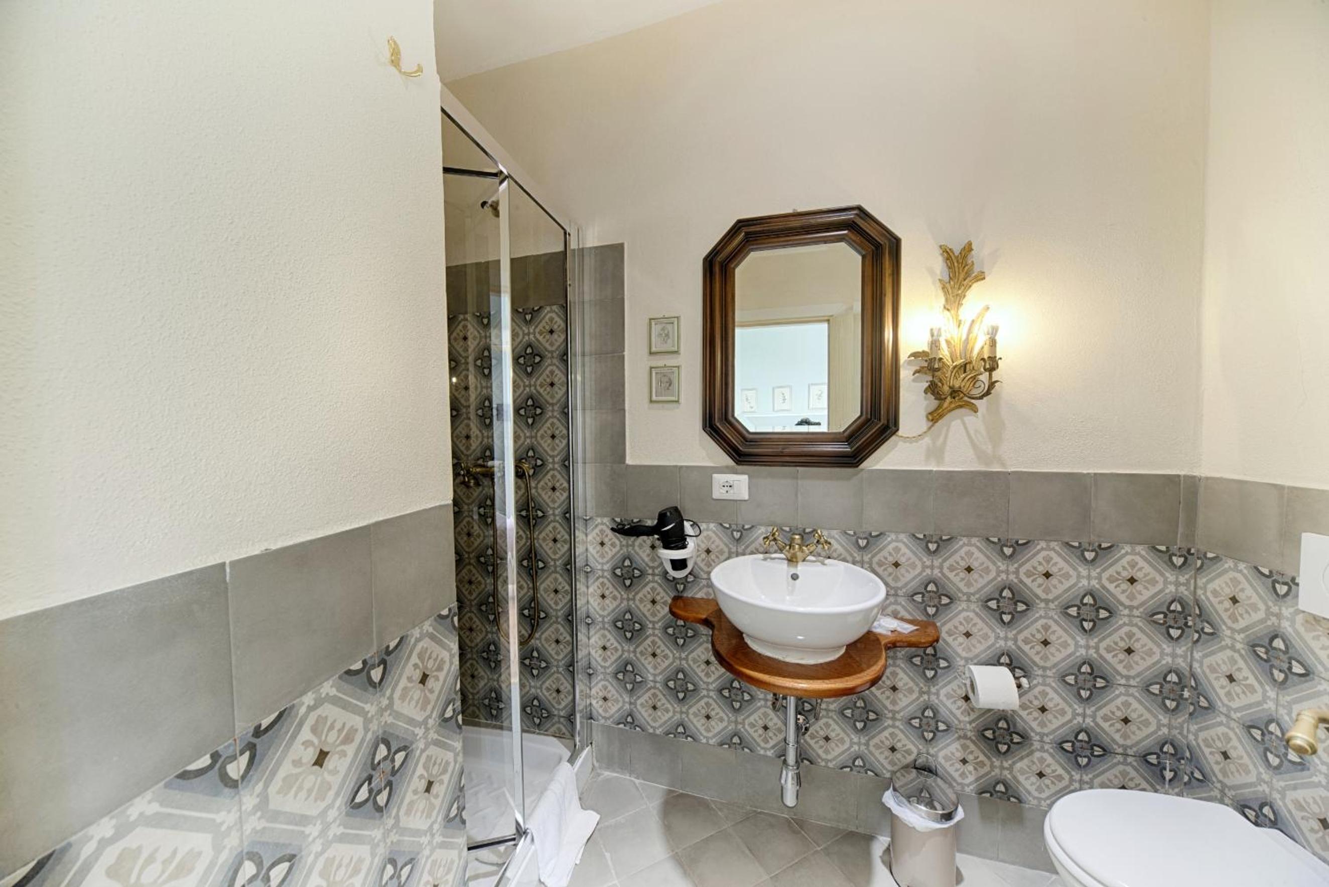 Queen Room with Garden View photo 3