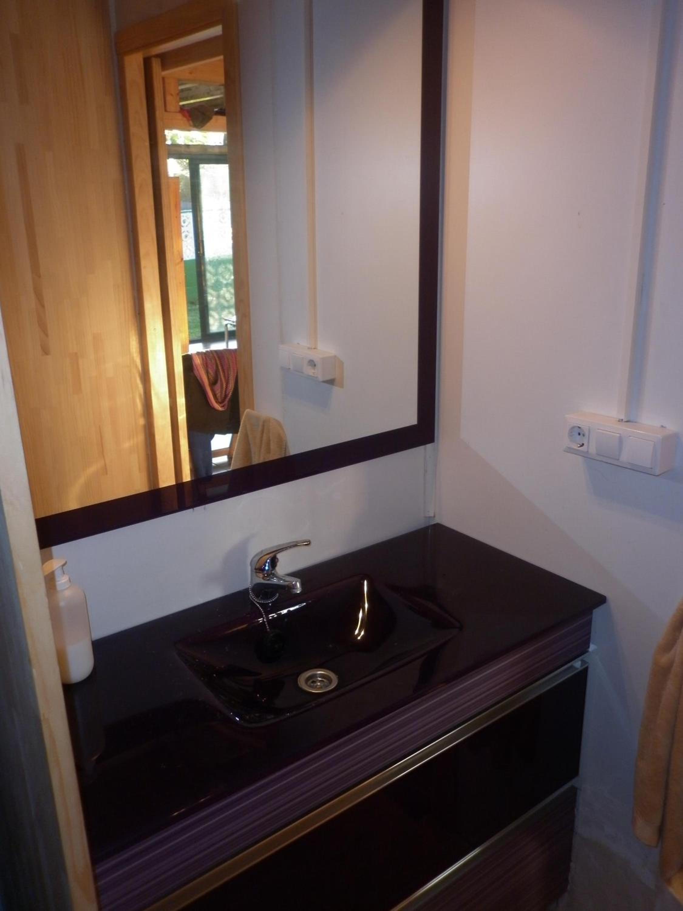 Three-Bedroom House photo 3