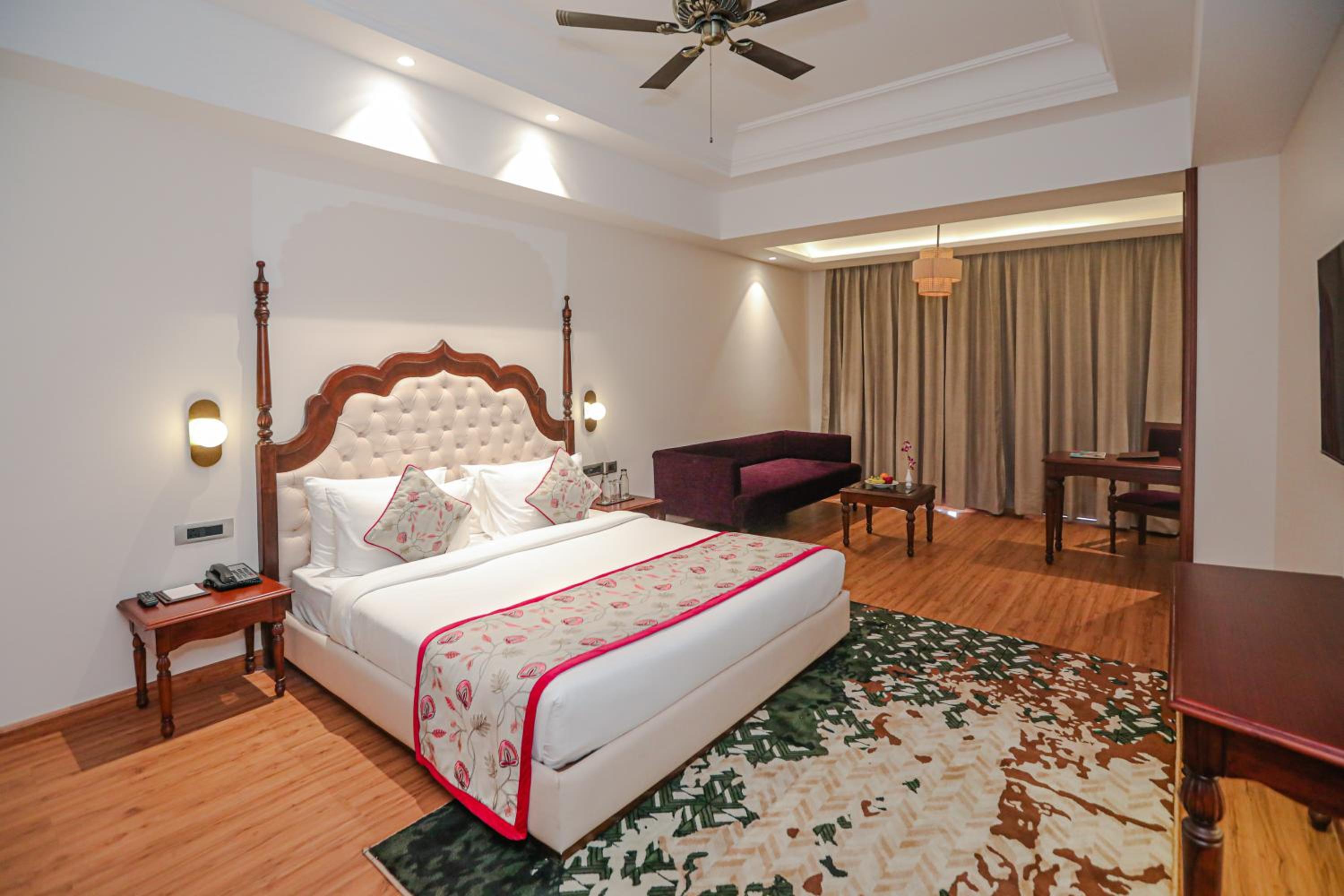 Mughal Club Room with Balcony - Photo 20