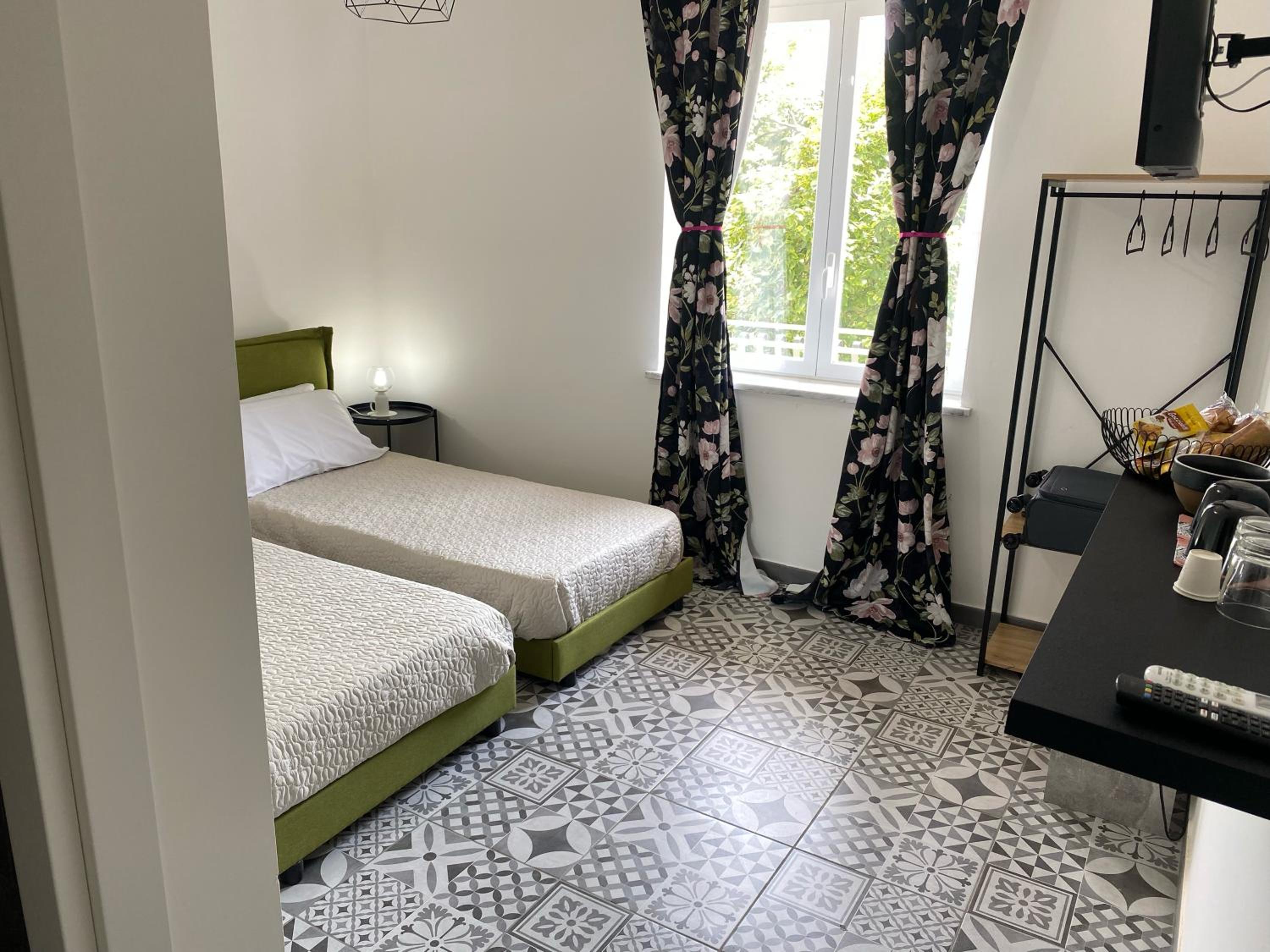 Standard Double Room photo 3