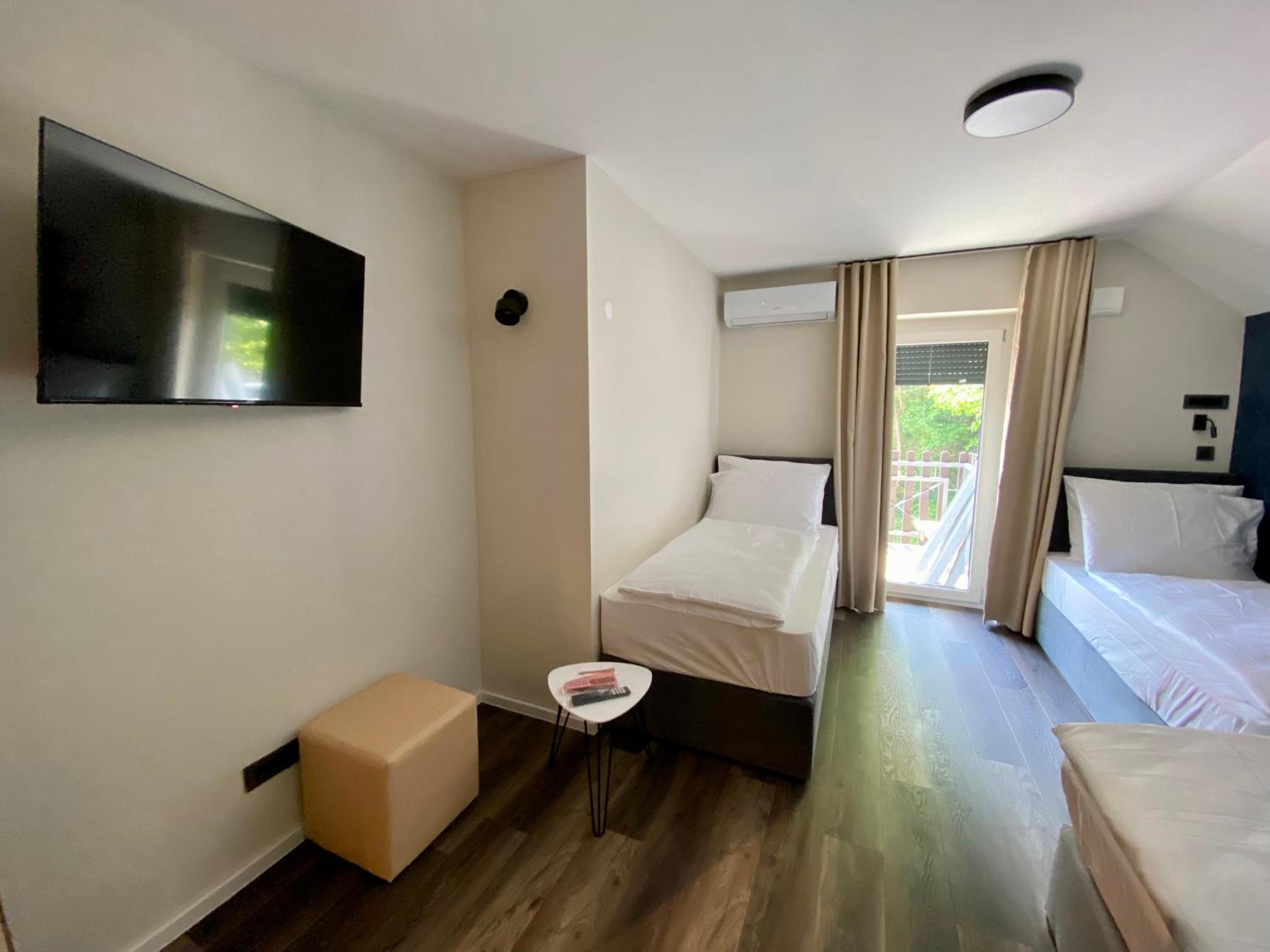 Quadruple Room photo 2