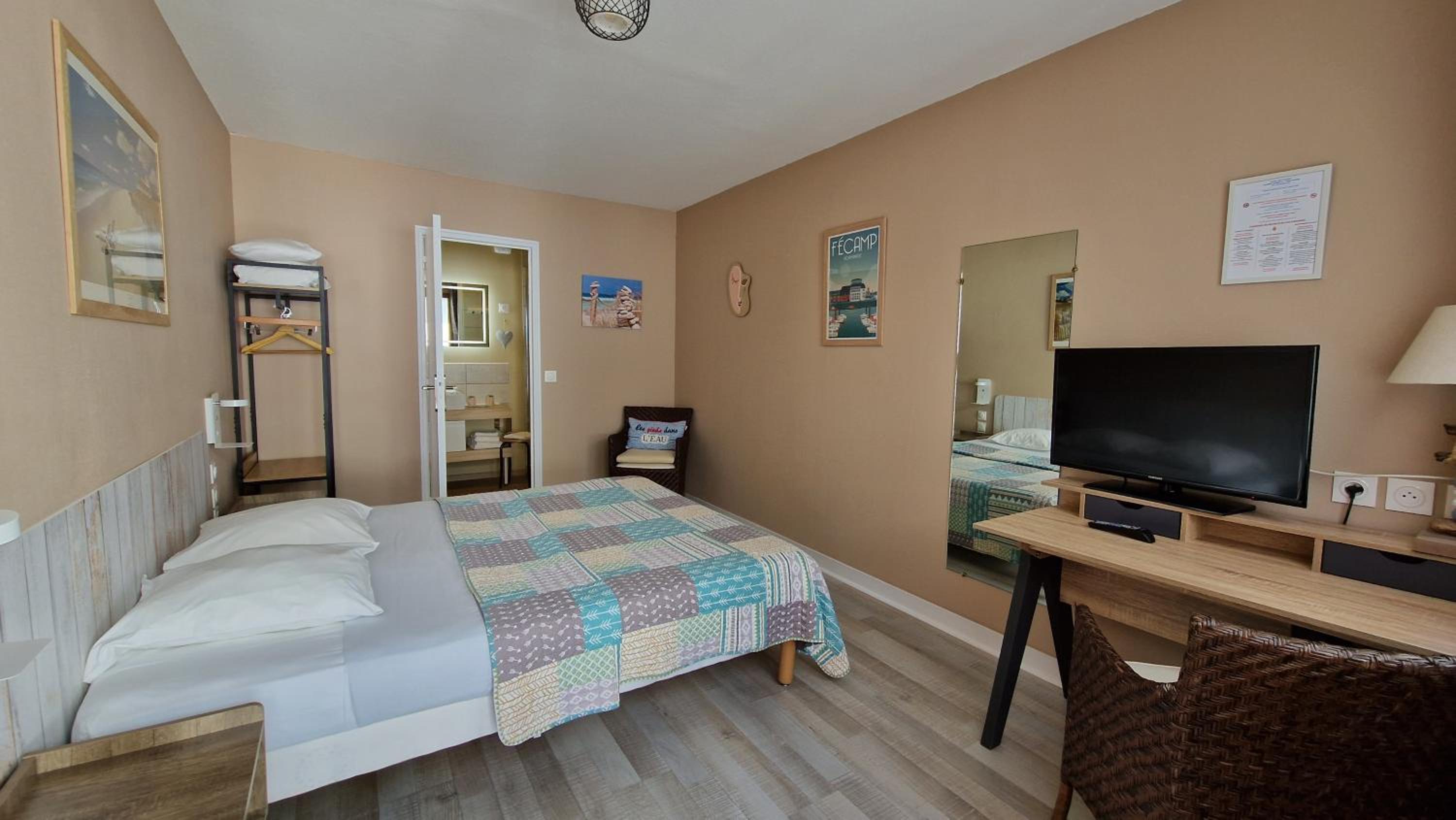 Superior Double Room (without elevator) - Photo 2