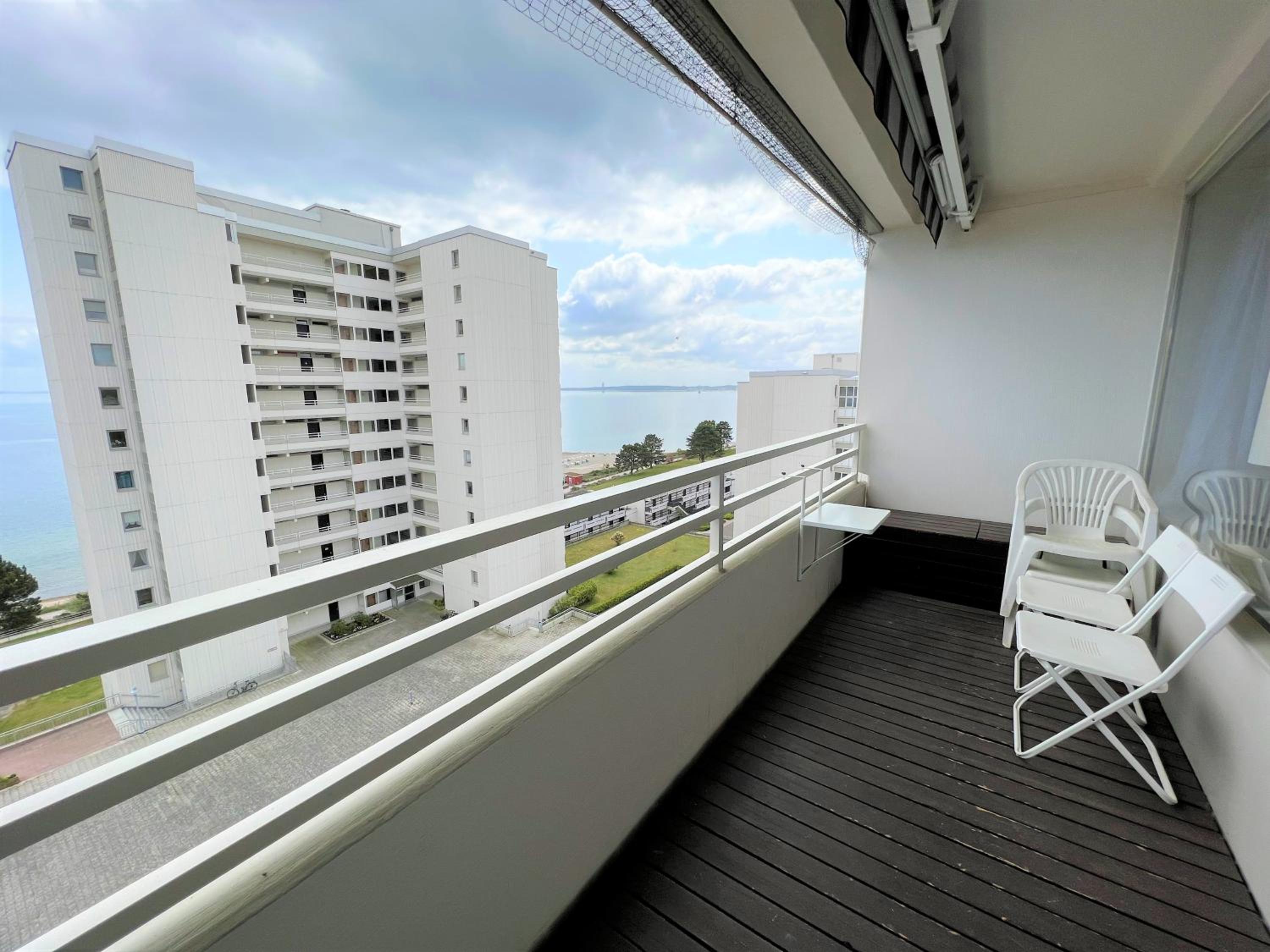 Apartment with Sea View photo 2