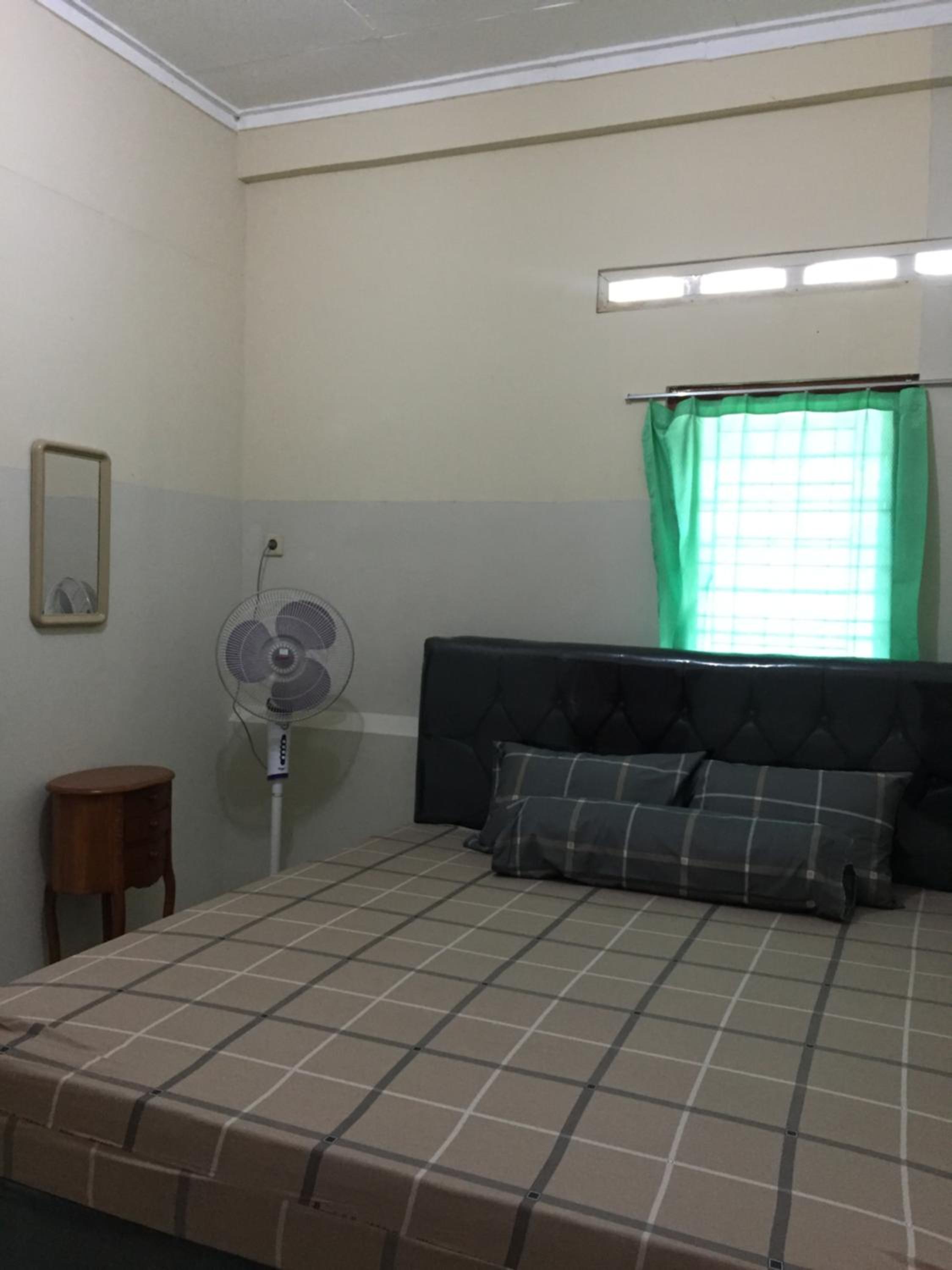 Standard Double Room with Fan photo 2