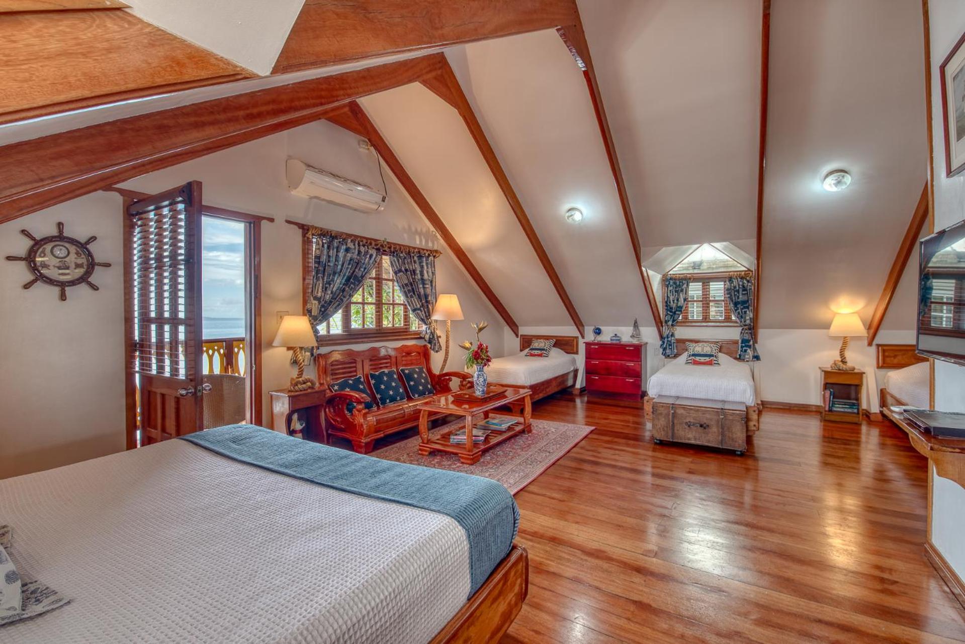 Luxury Ocean View Family Suite photo 2