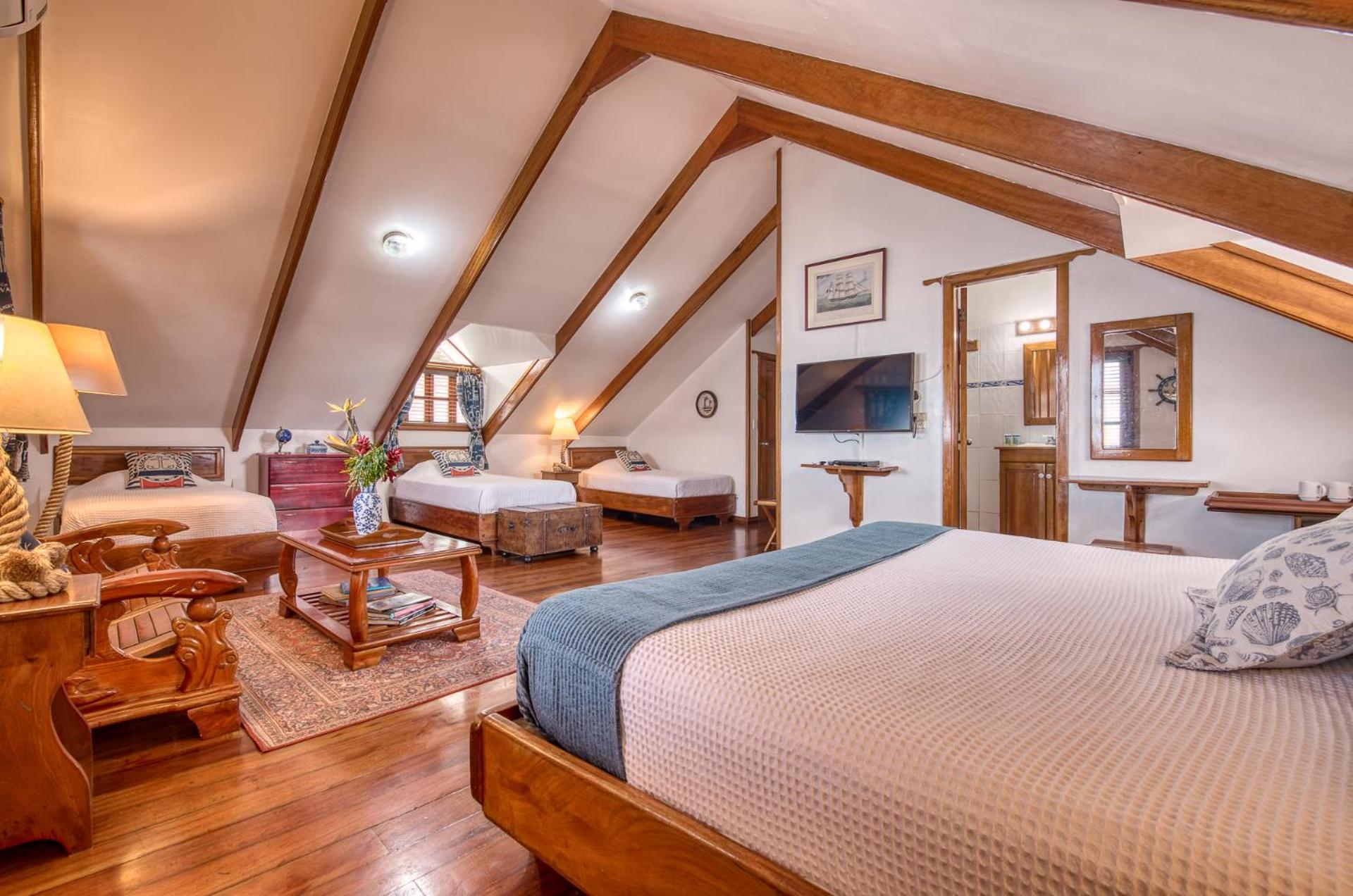 Luxury Ocean View Family Suite photo 1