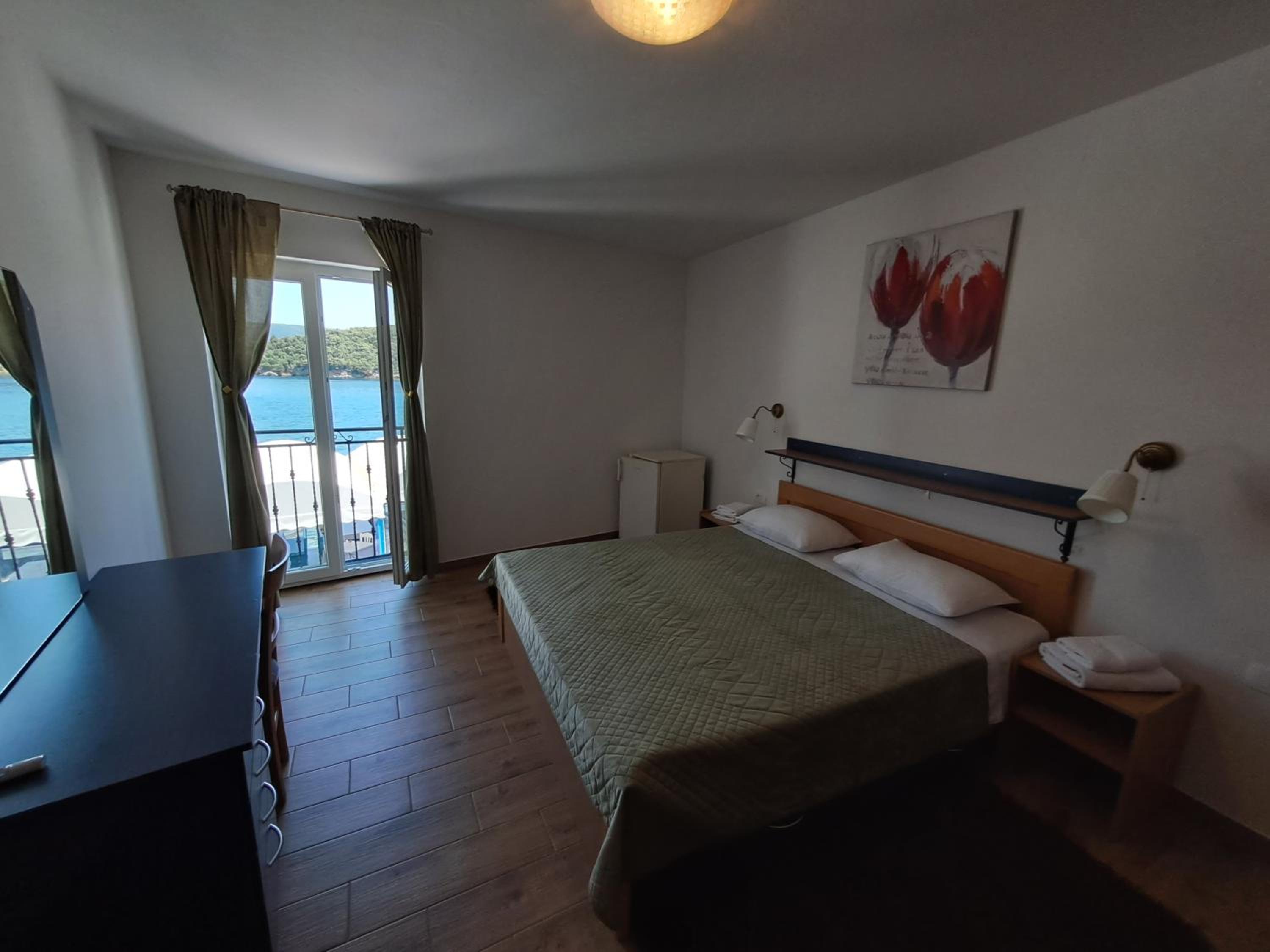 Double Room with Sea View photo 3