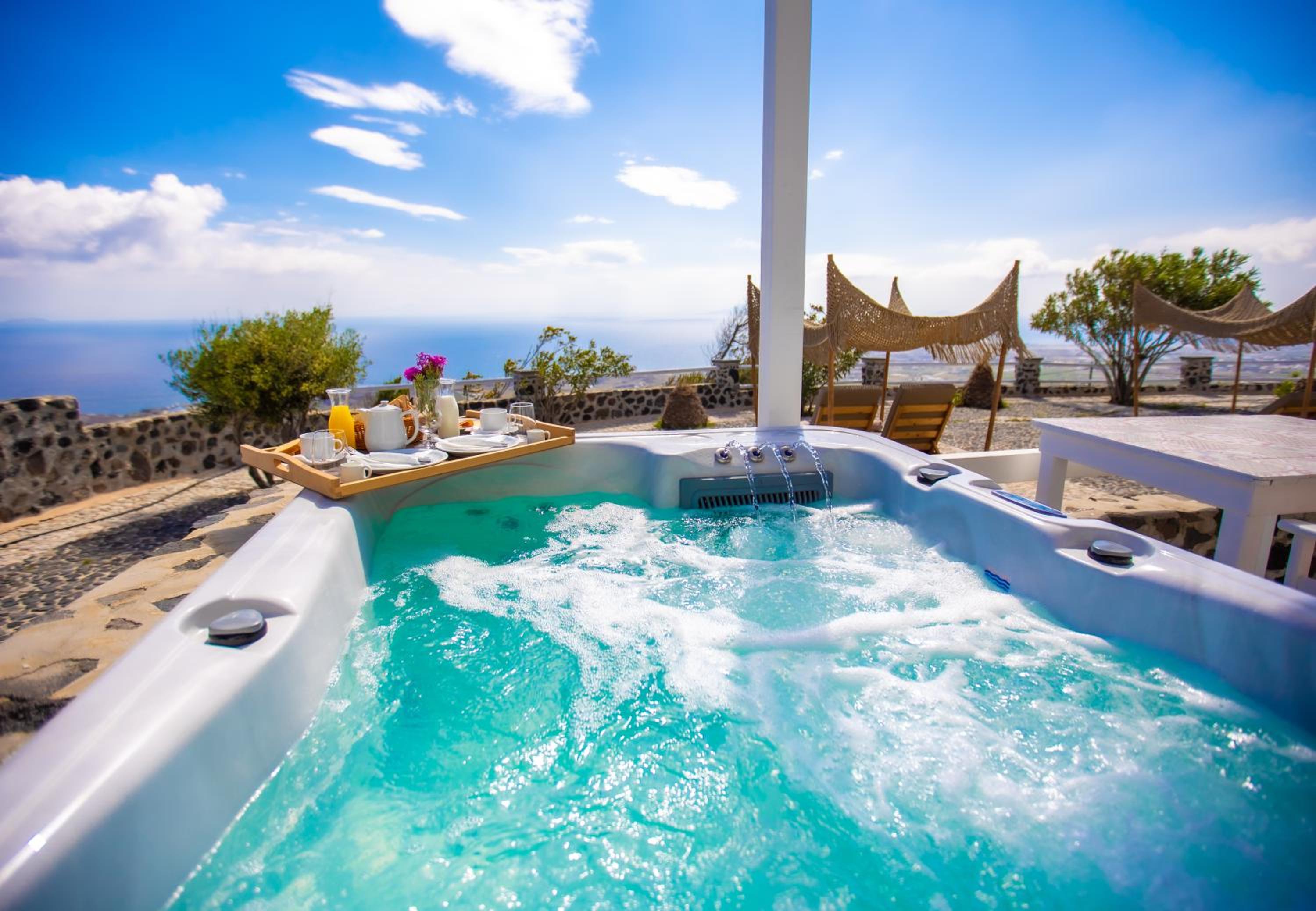 Premier Suite with Hot Tub and Sea View - Photo 16