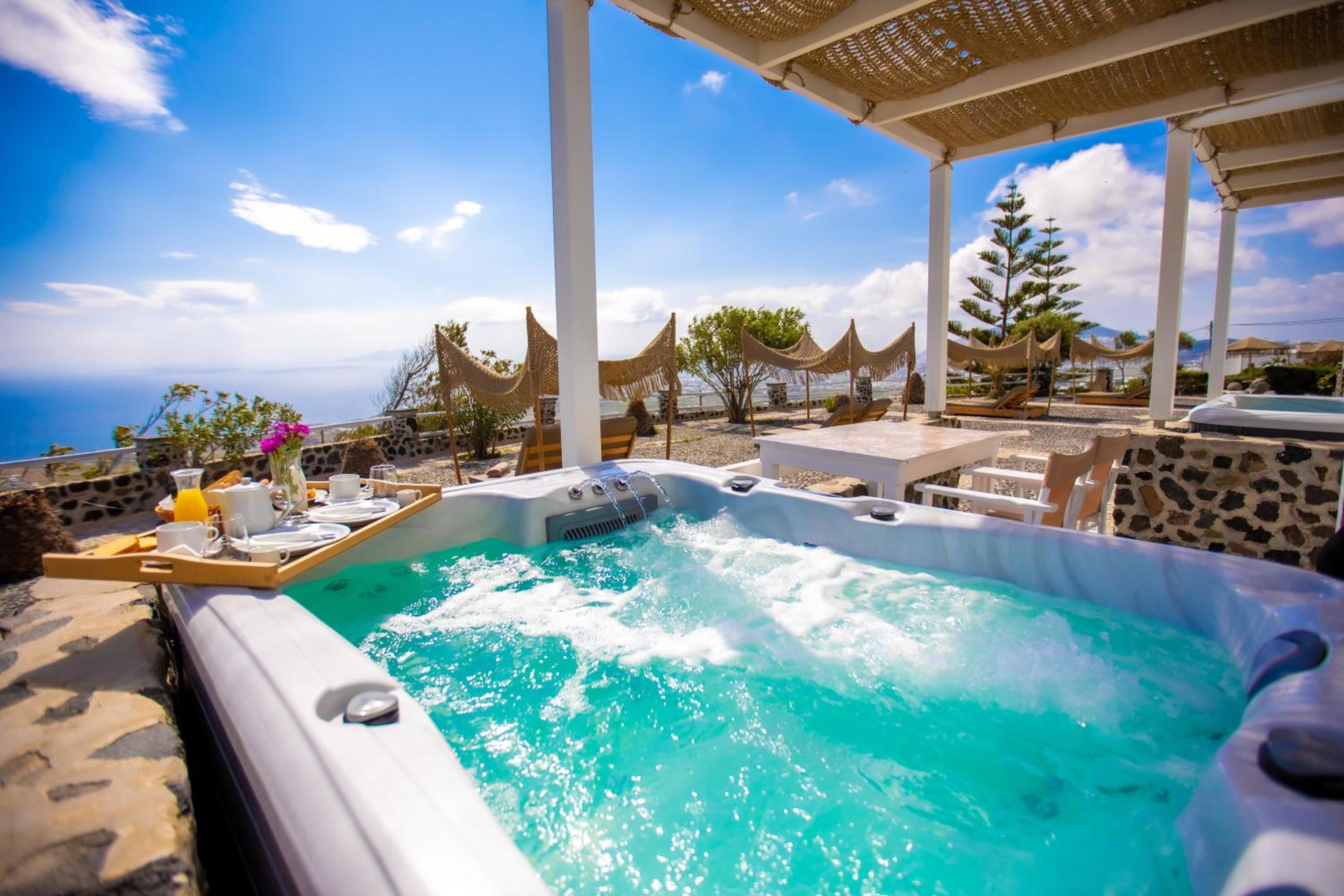 Premier Suite with Hot Tub and Sea View - Photo 25
