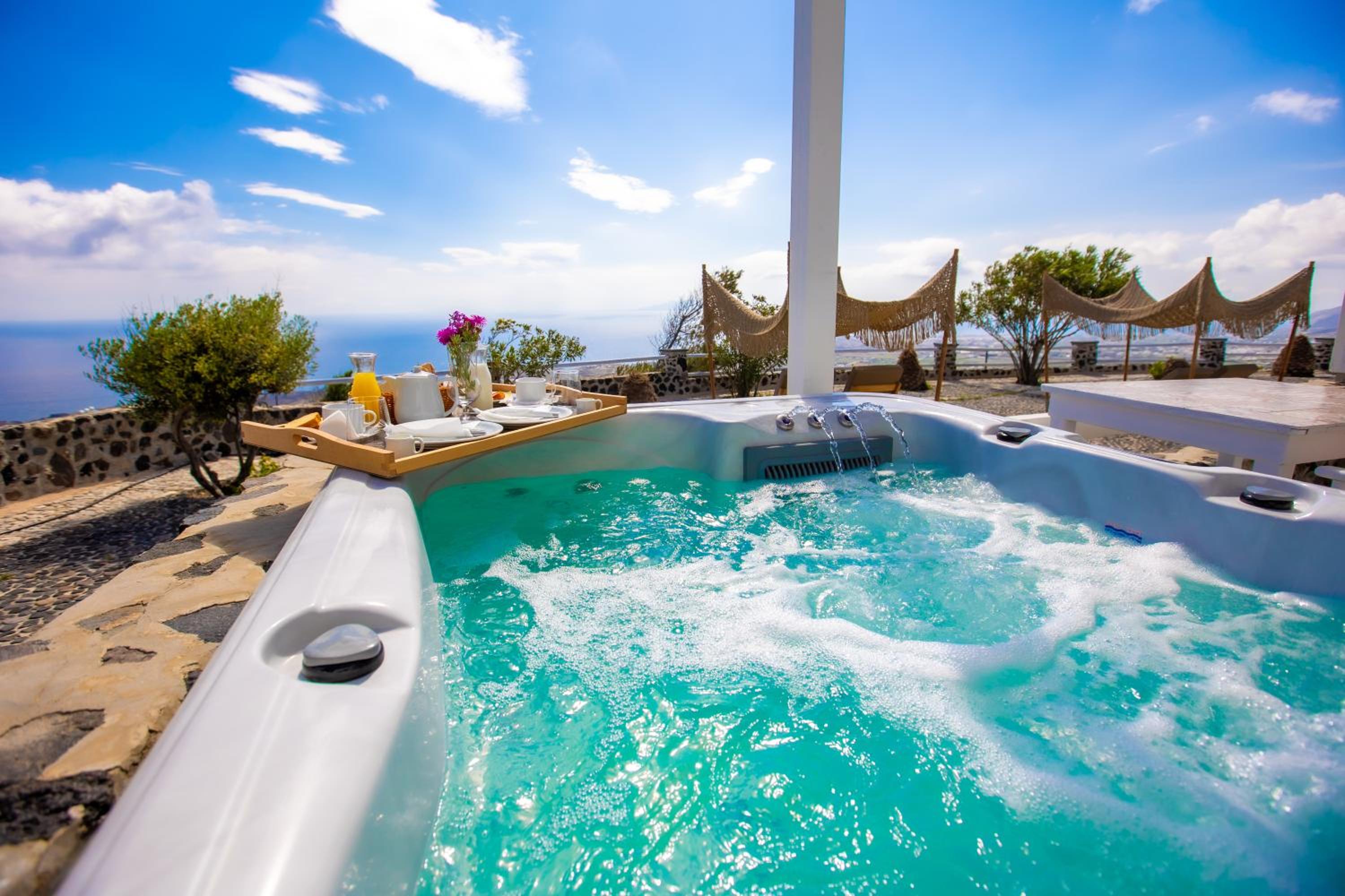 Premier Suite with Hot Tub and Sea View - Photo 12