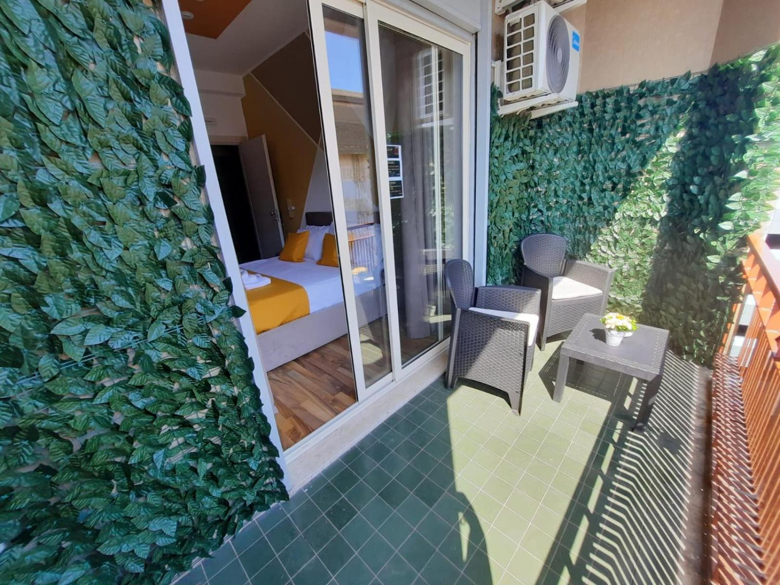 Double Room with Balcony photo 3