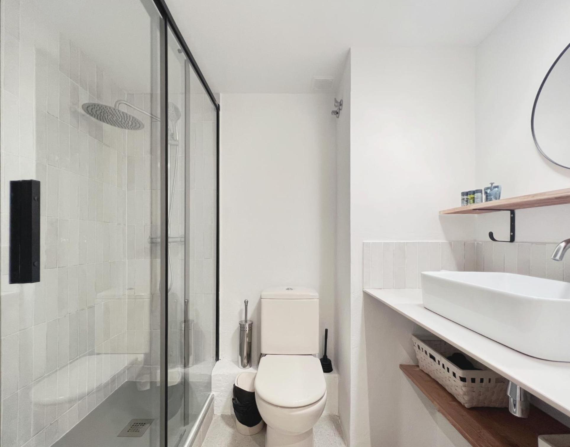 Apartment with Terrace photo 2