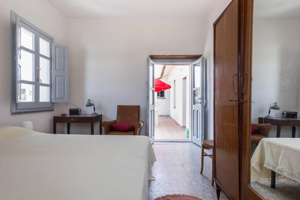 Four-Bedroom House photo 1