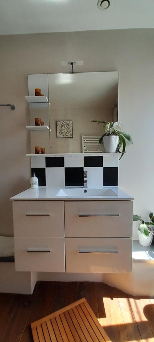 Three-Bedroom House - Photo 21