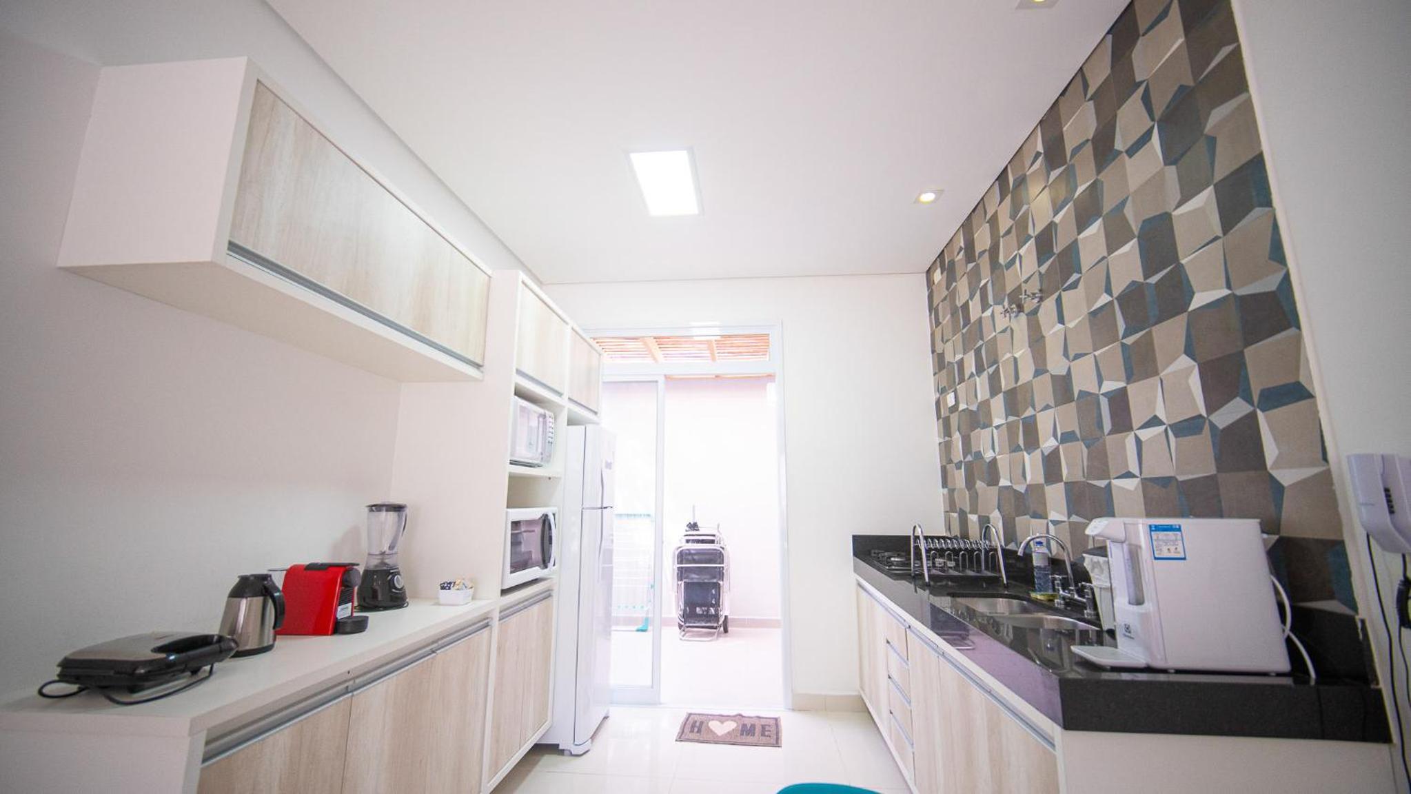 Deluxe Two-Bedroom Apartment - Photo 42