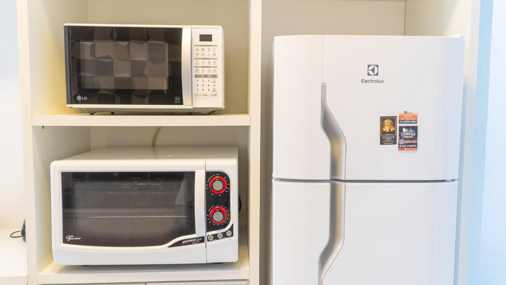 Three-Bedroom Apartment - Photo 19