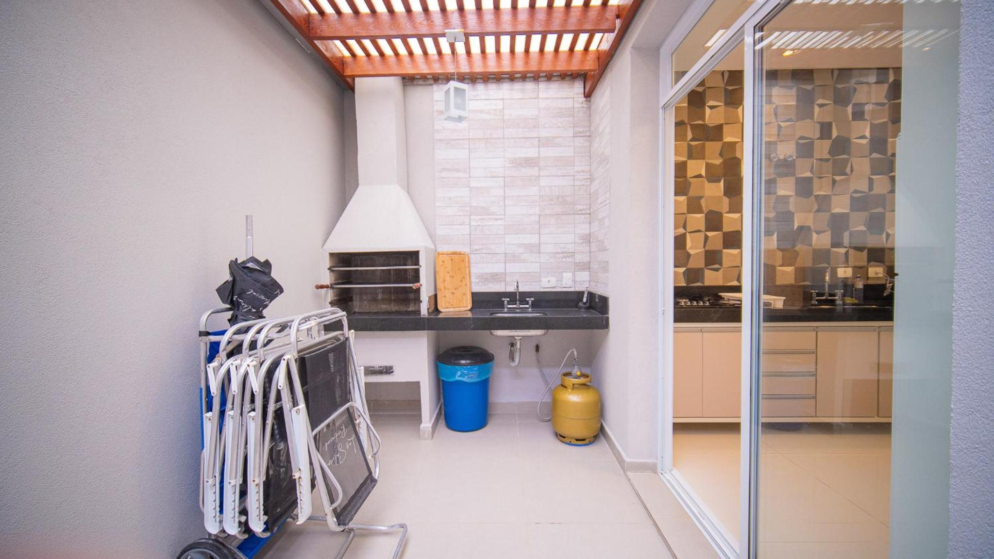 Three-Bedroom Apartment - Photo 122