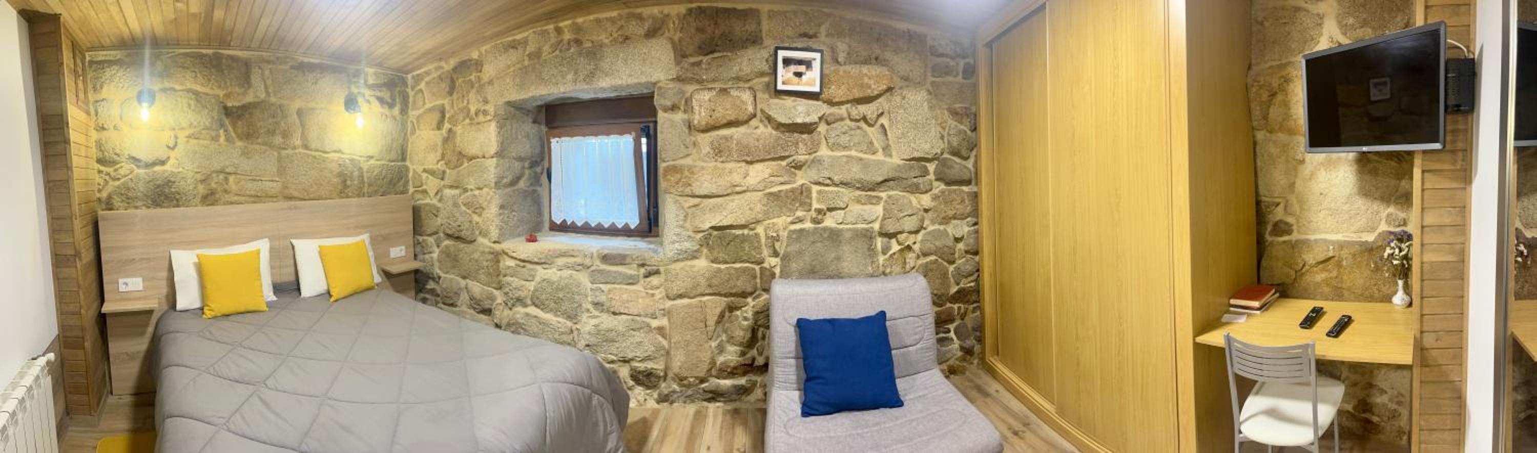 One-Bedroom House photo 1