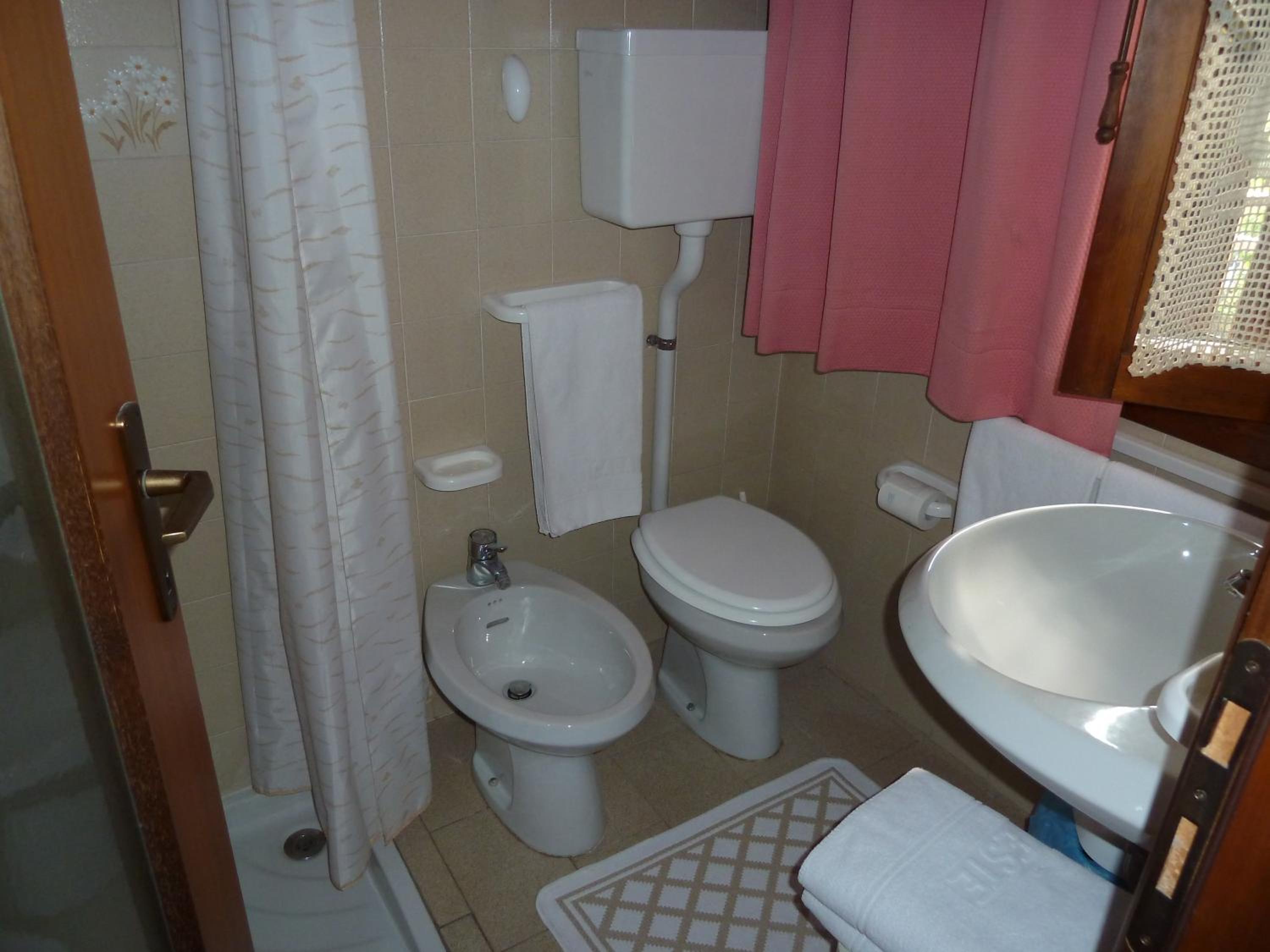 Triple Room - Photo 3