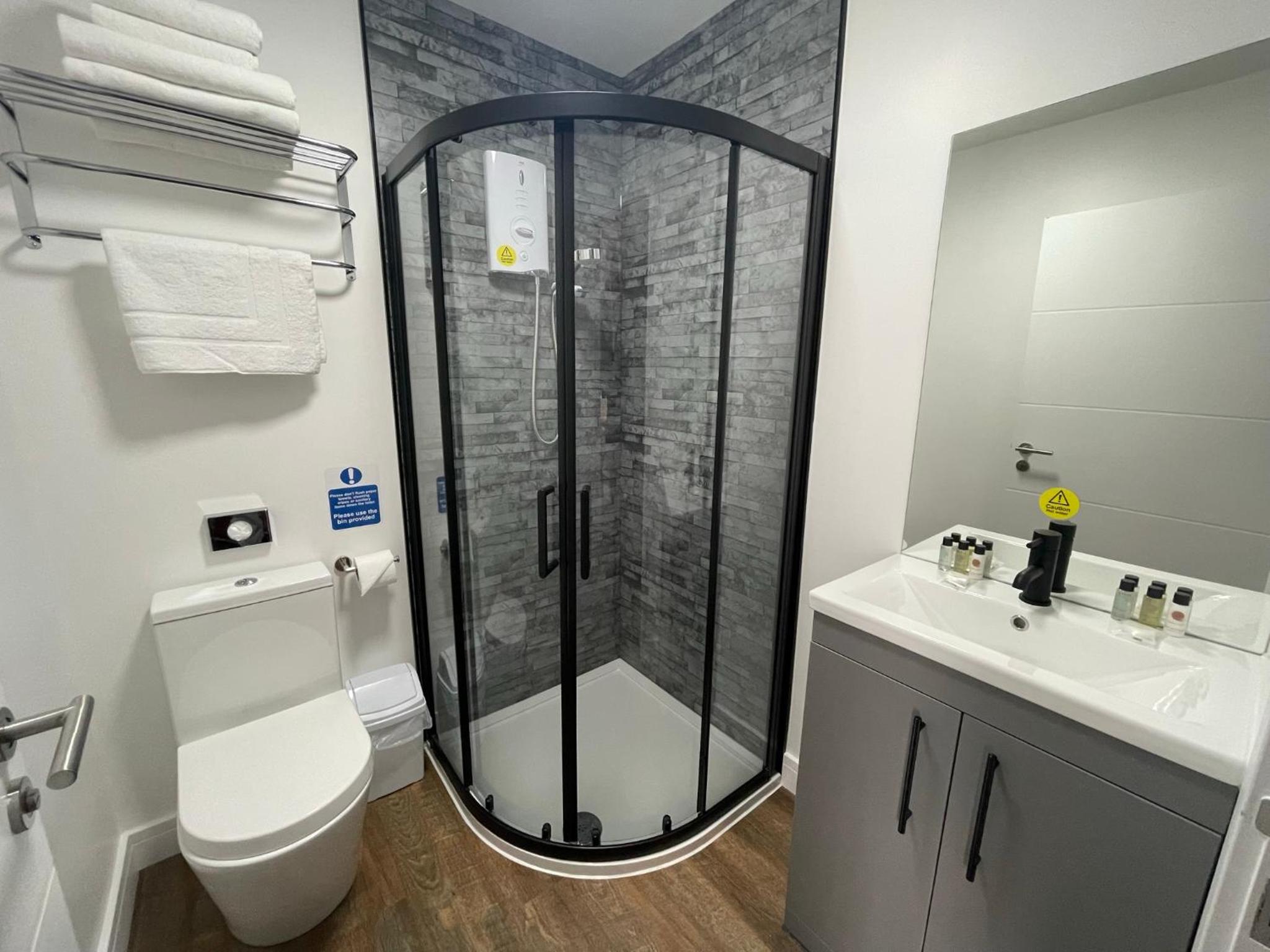 Double or Twin Room photo 3