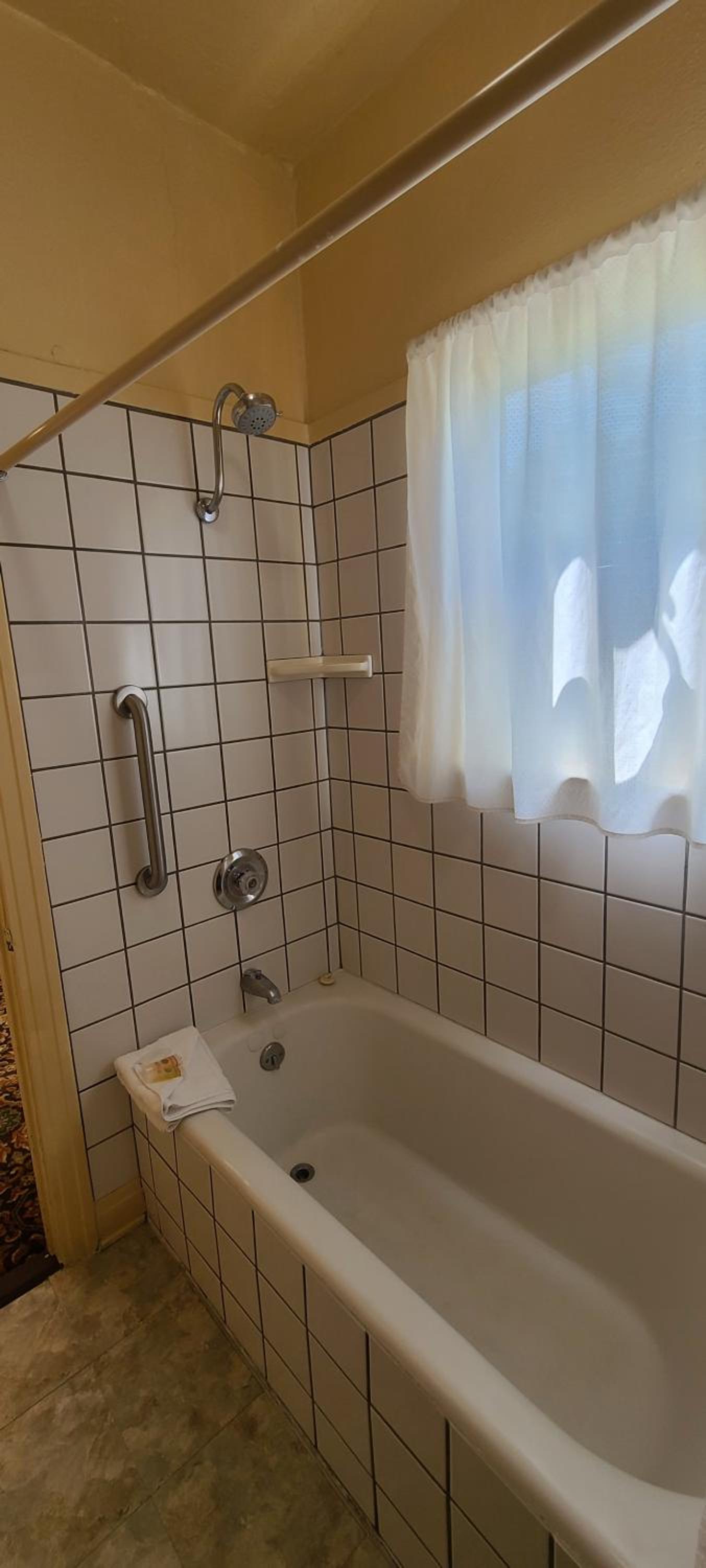 Double Room with Private Bathroom photo 3
