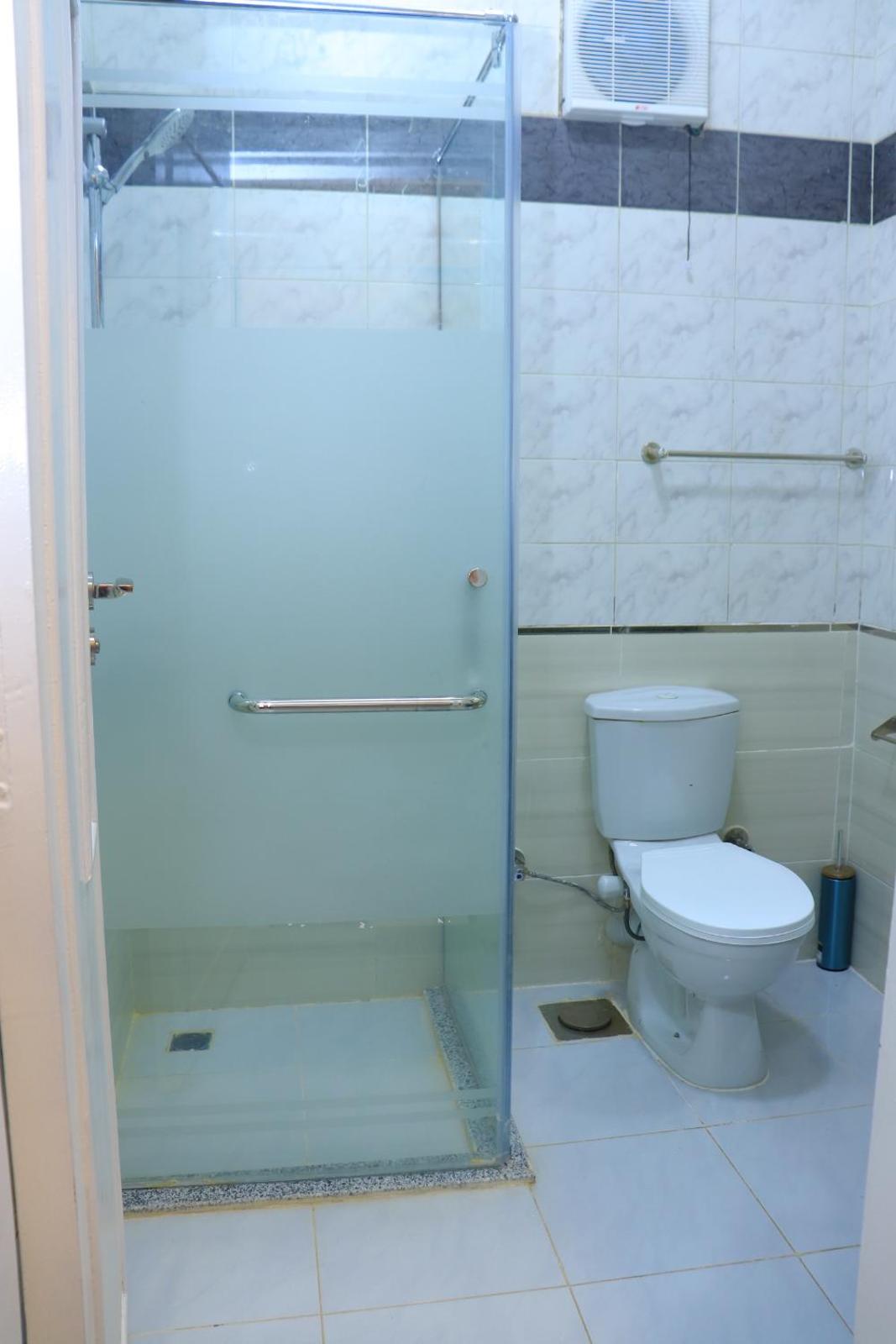 Standard Double or Twin Room - Photo 7