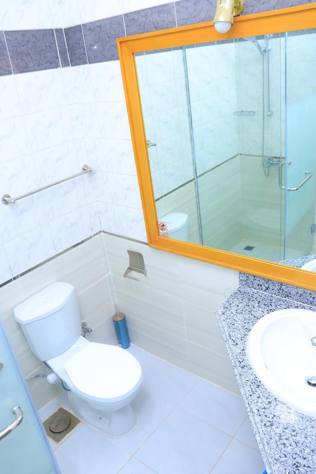 Standard Triple Room - Photo 12