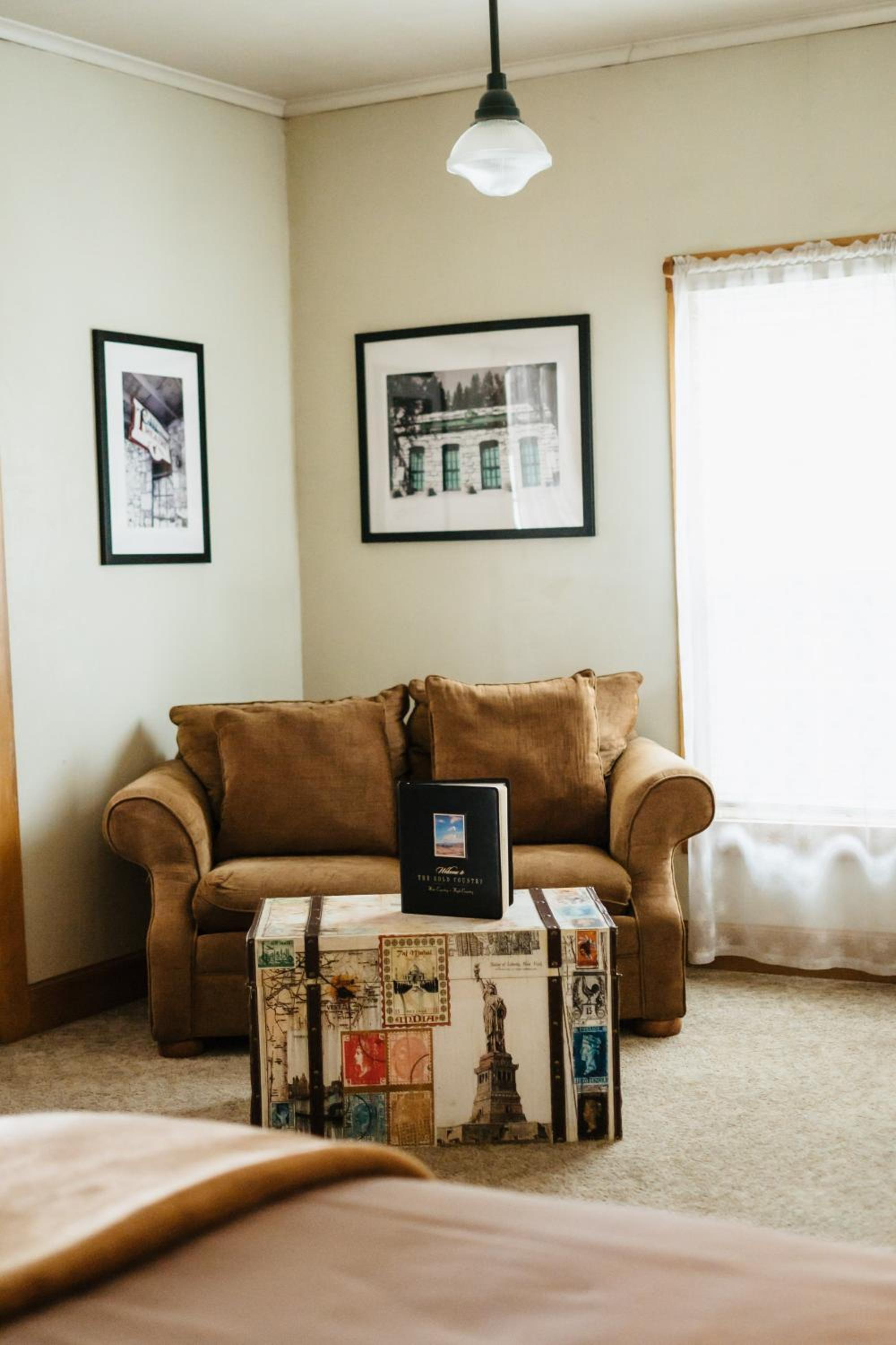 Standard King Room photo 2