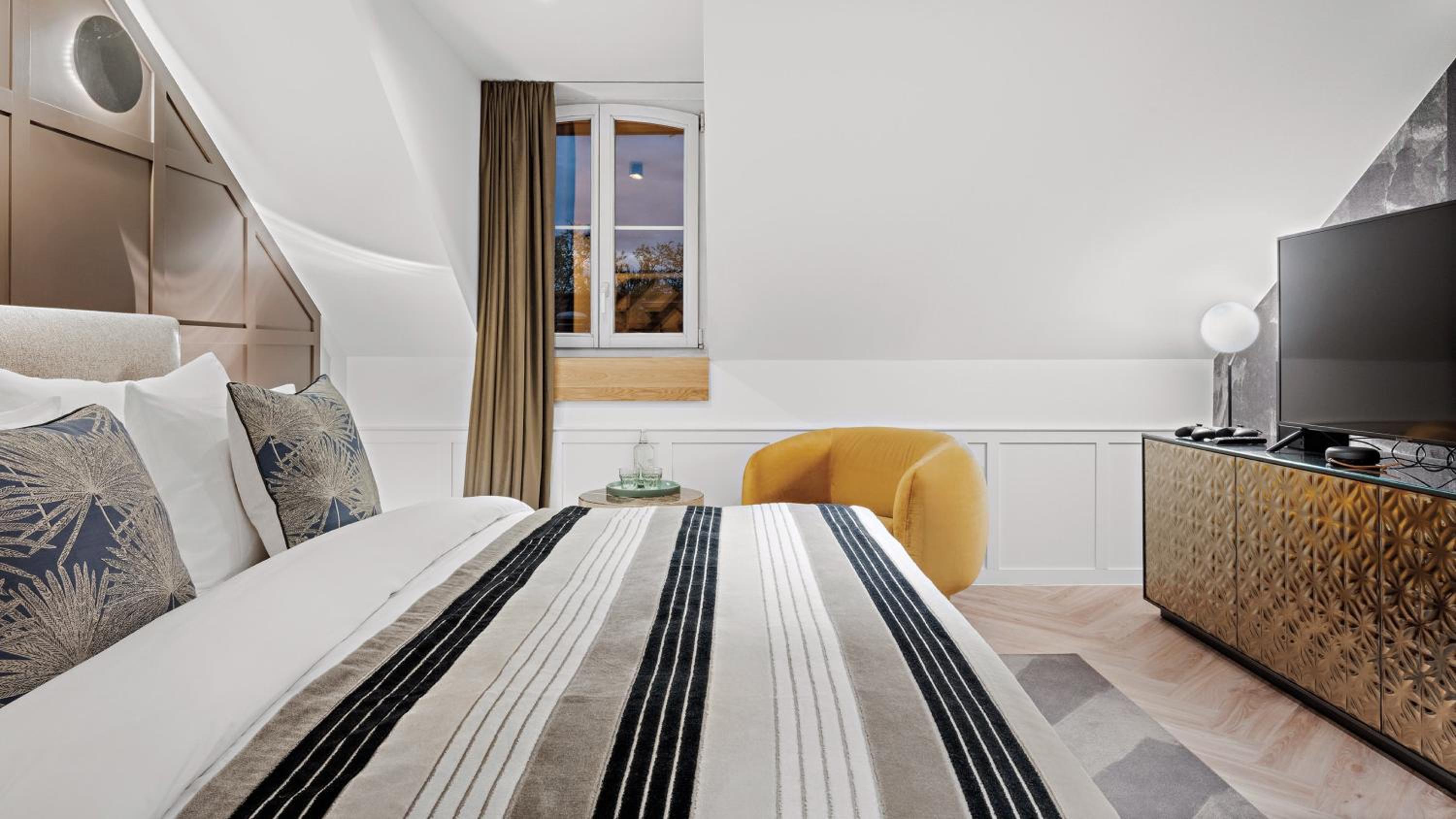 Tower Suite photo 1