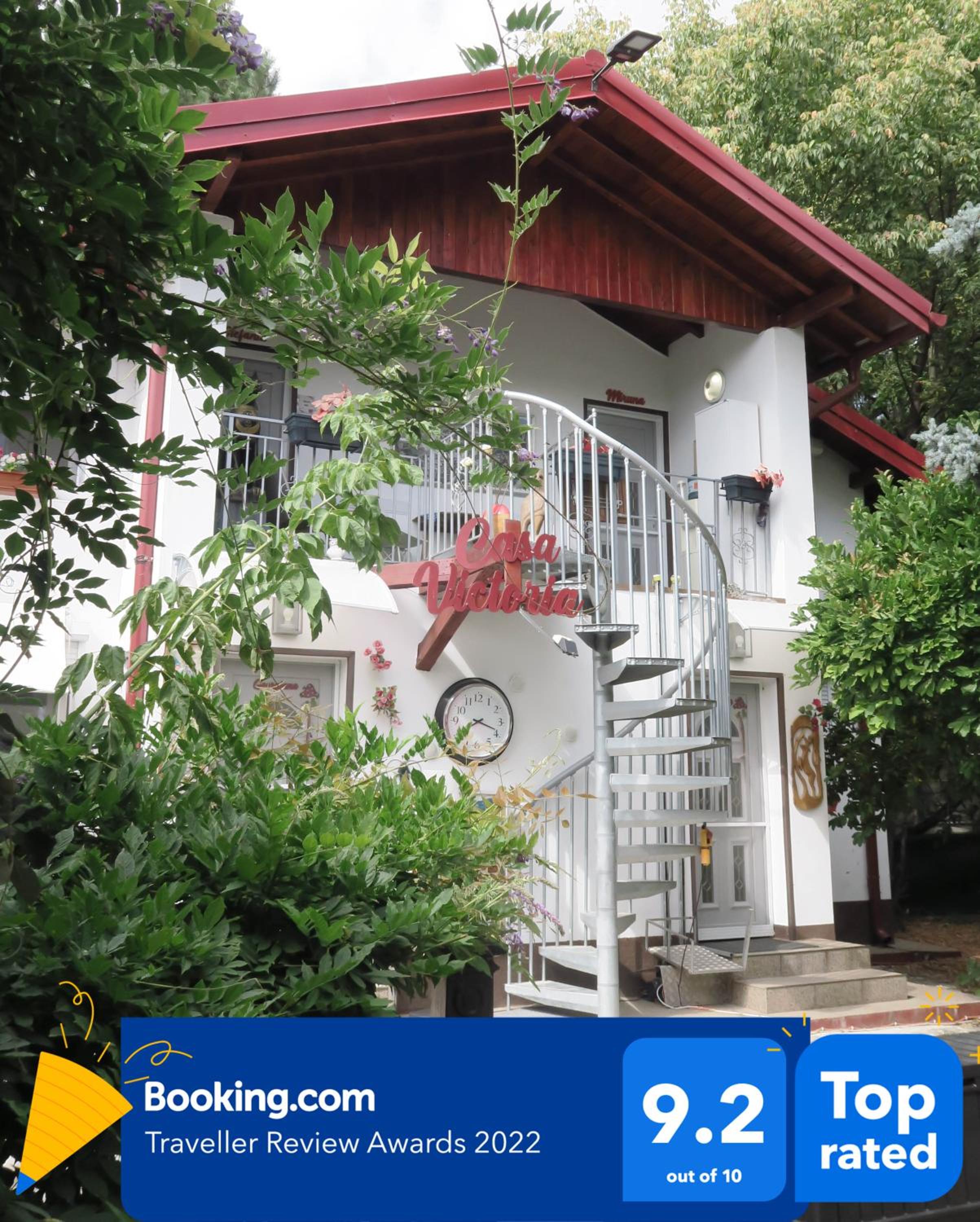 Double Room with Private Bathroom - Photo 9
