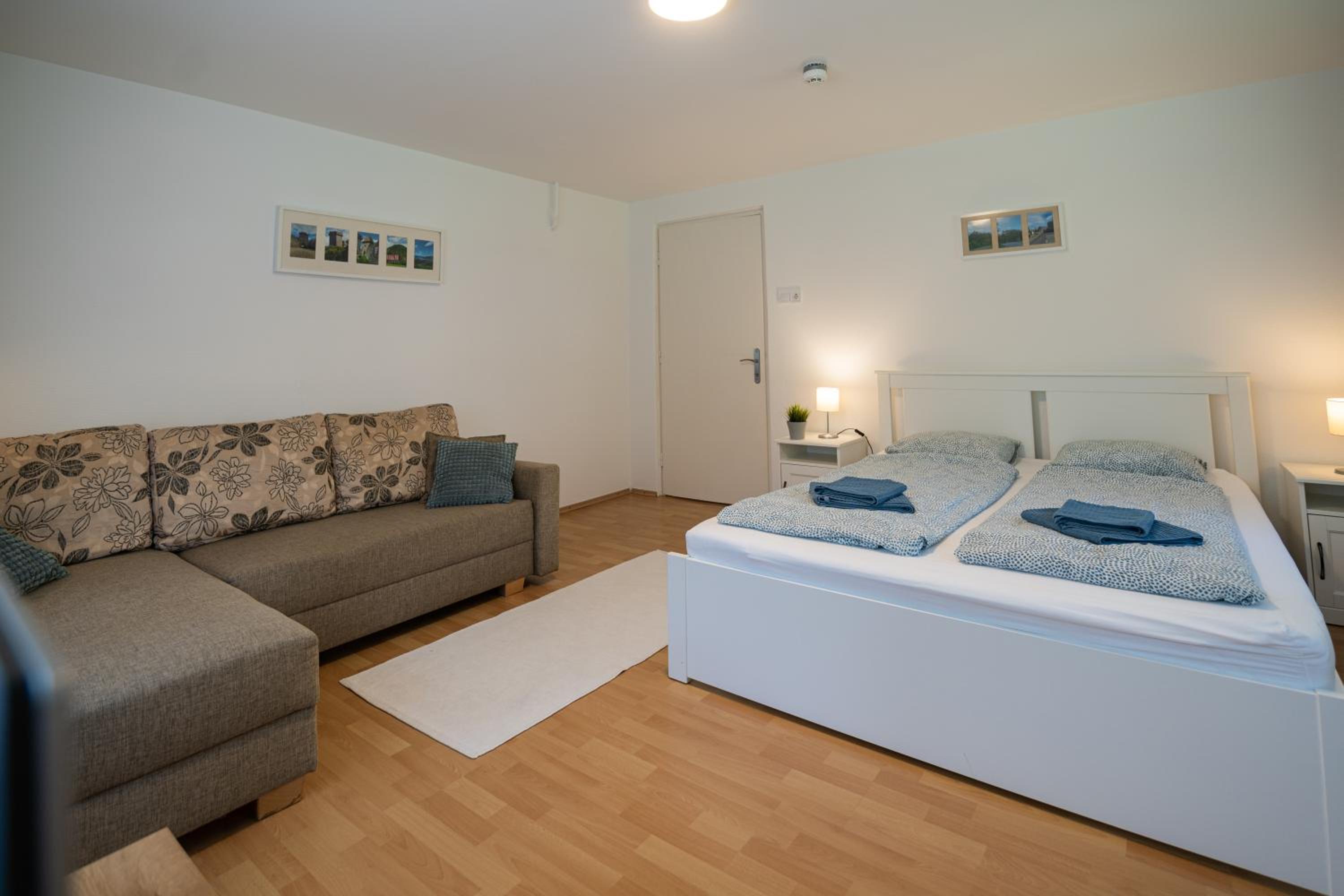 Two-Bedroom Apartment photo 2