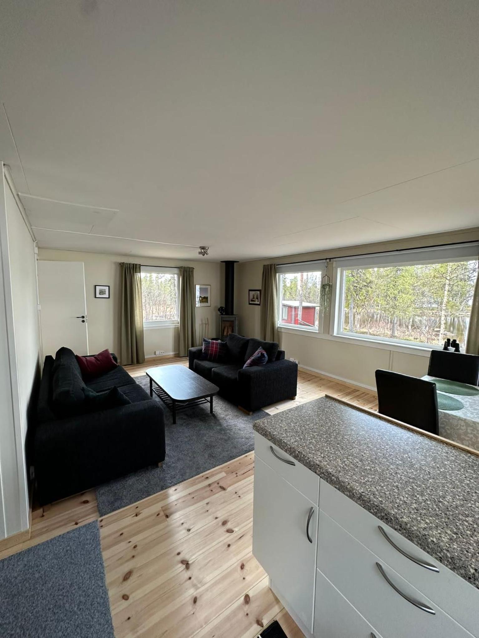 One-Bedroom House photo 2