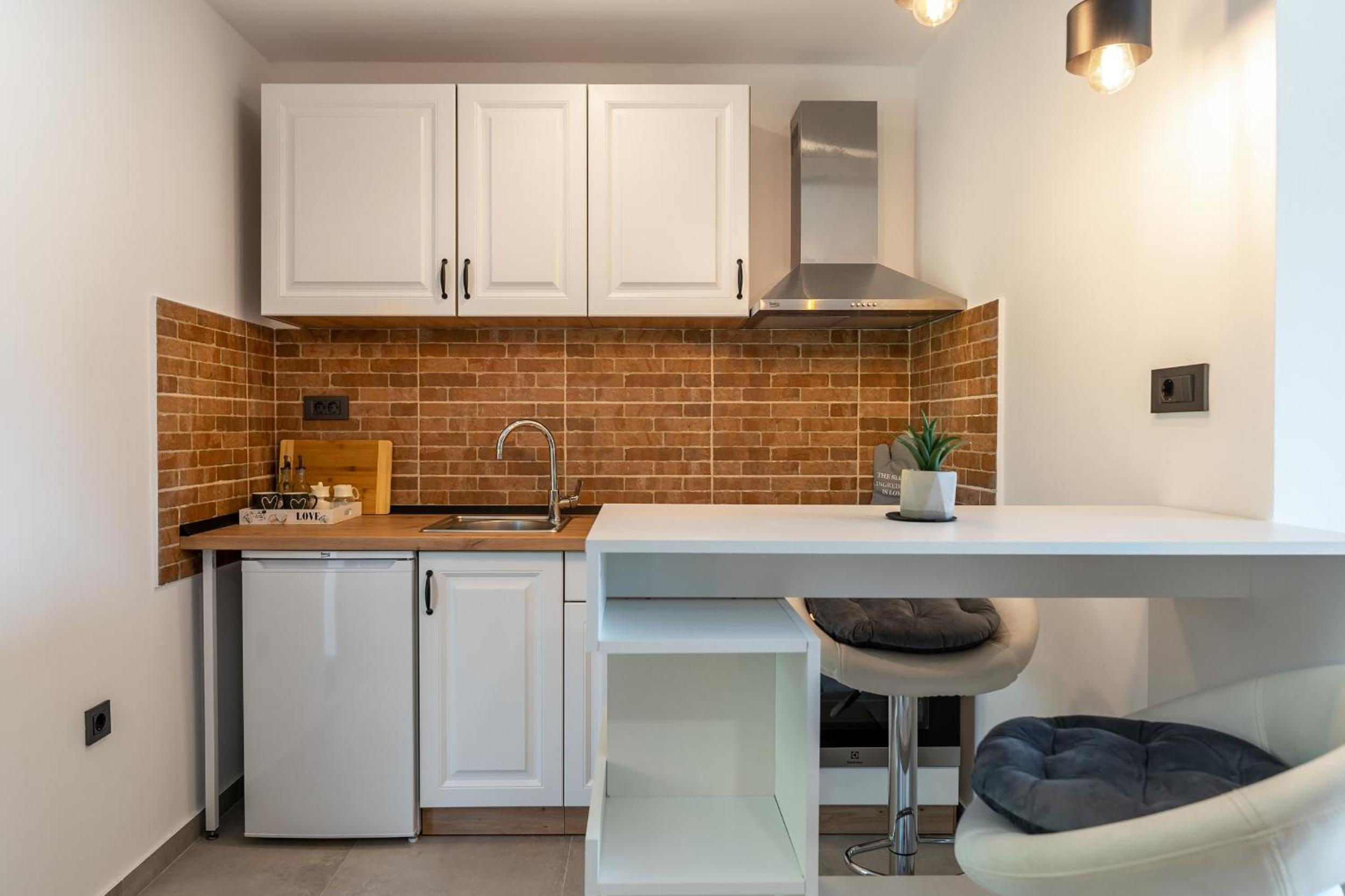 Studio Apartment photo 2