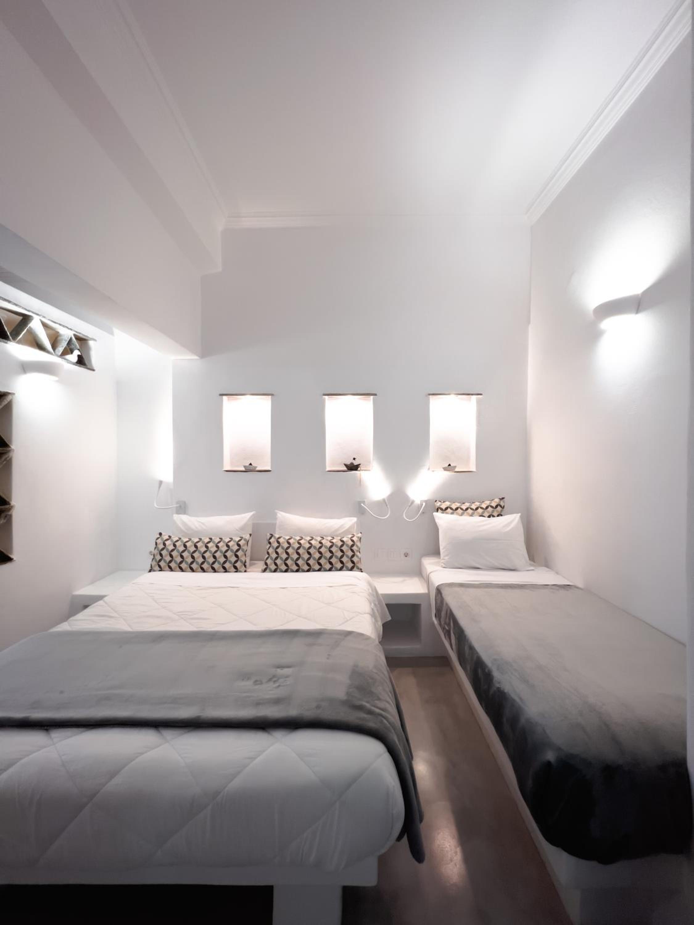 Basic Triple Room photo 2