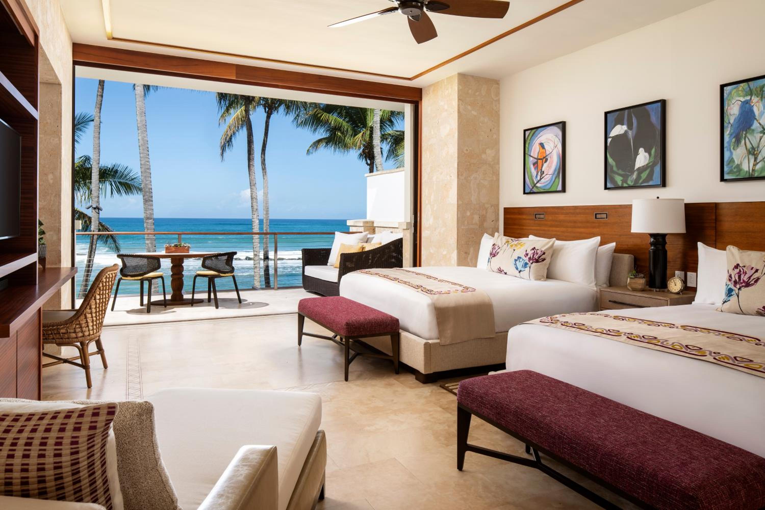 East Beach Guest Room with Two King Beds (Non Smoking)