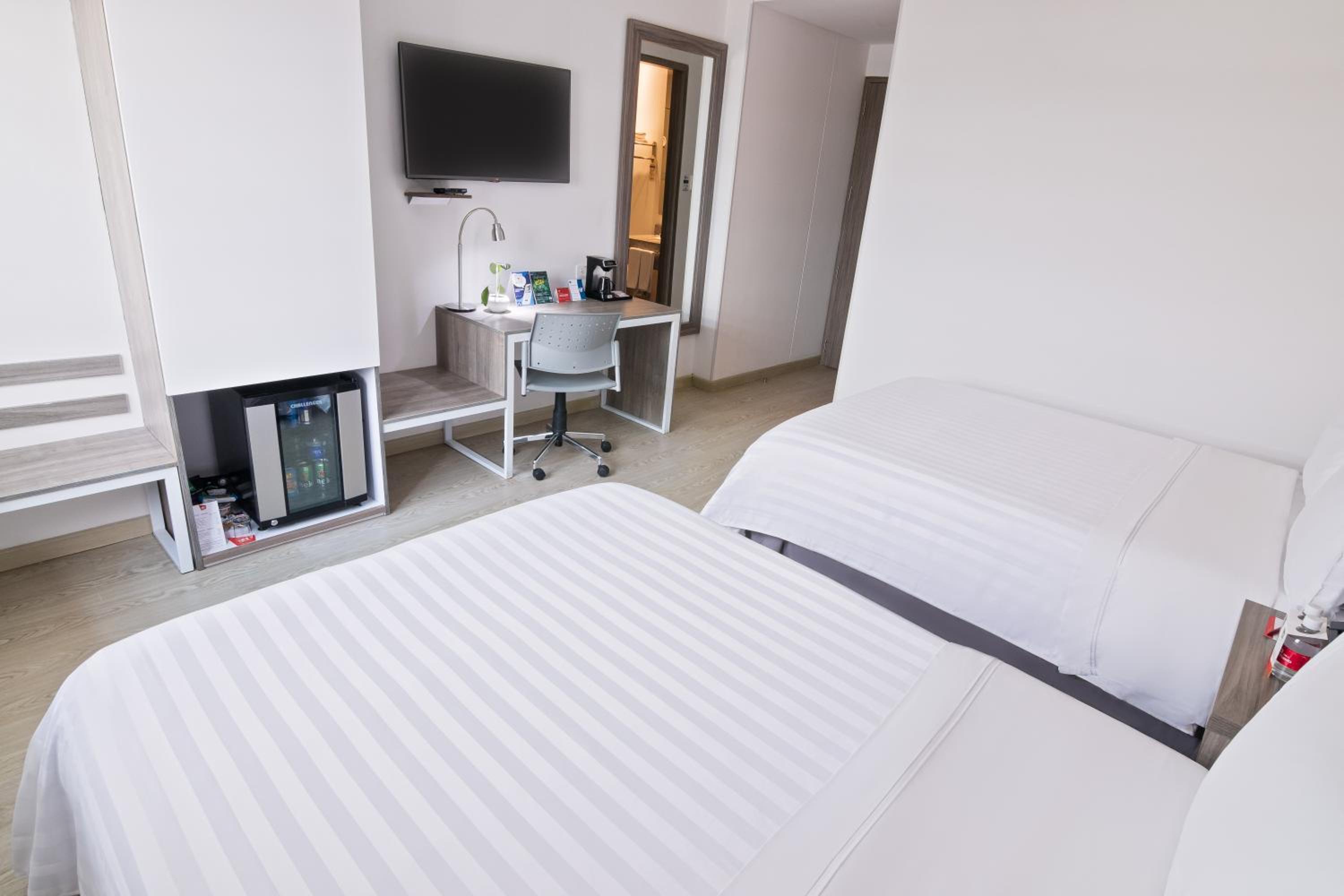 Standard Twin Room photo 3