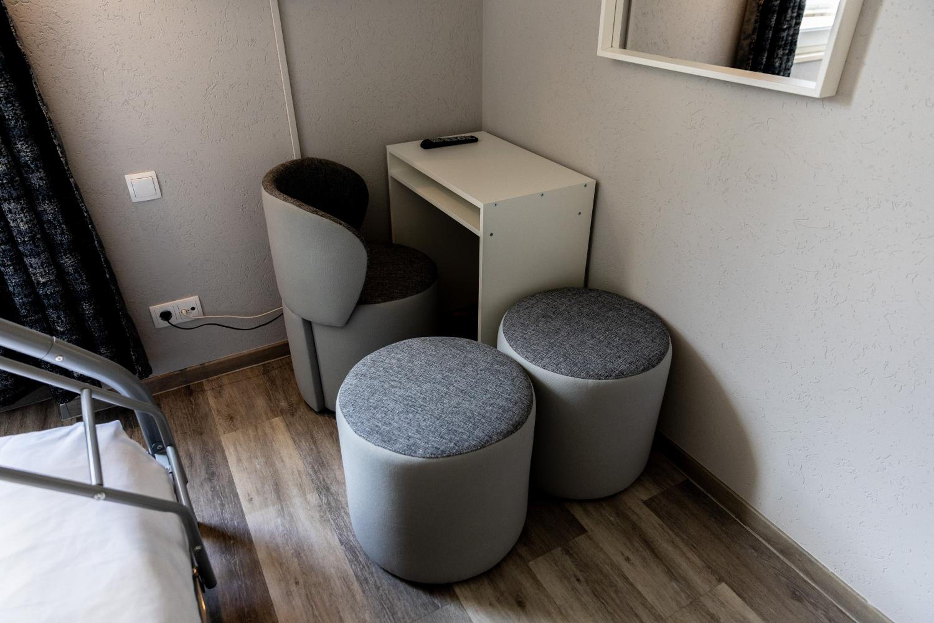 Triple Room - Photo 6