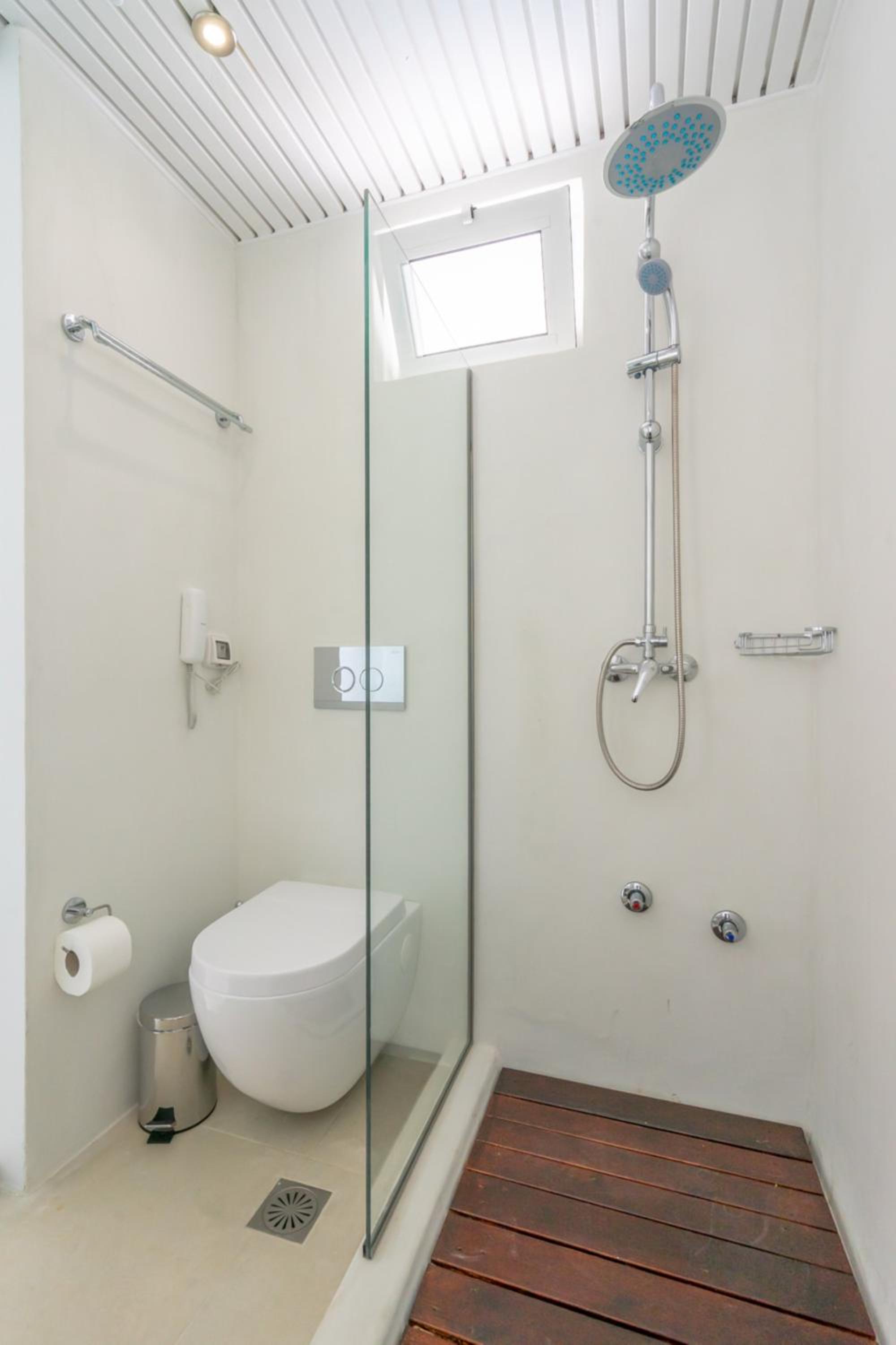 Deluxe Double Room - Photo 13