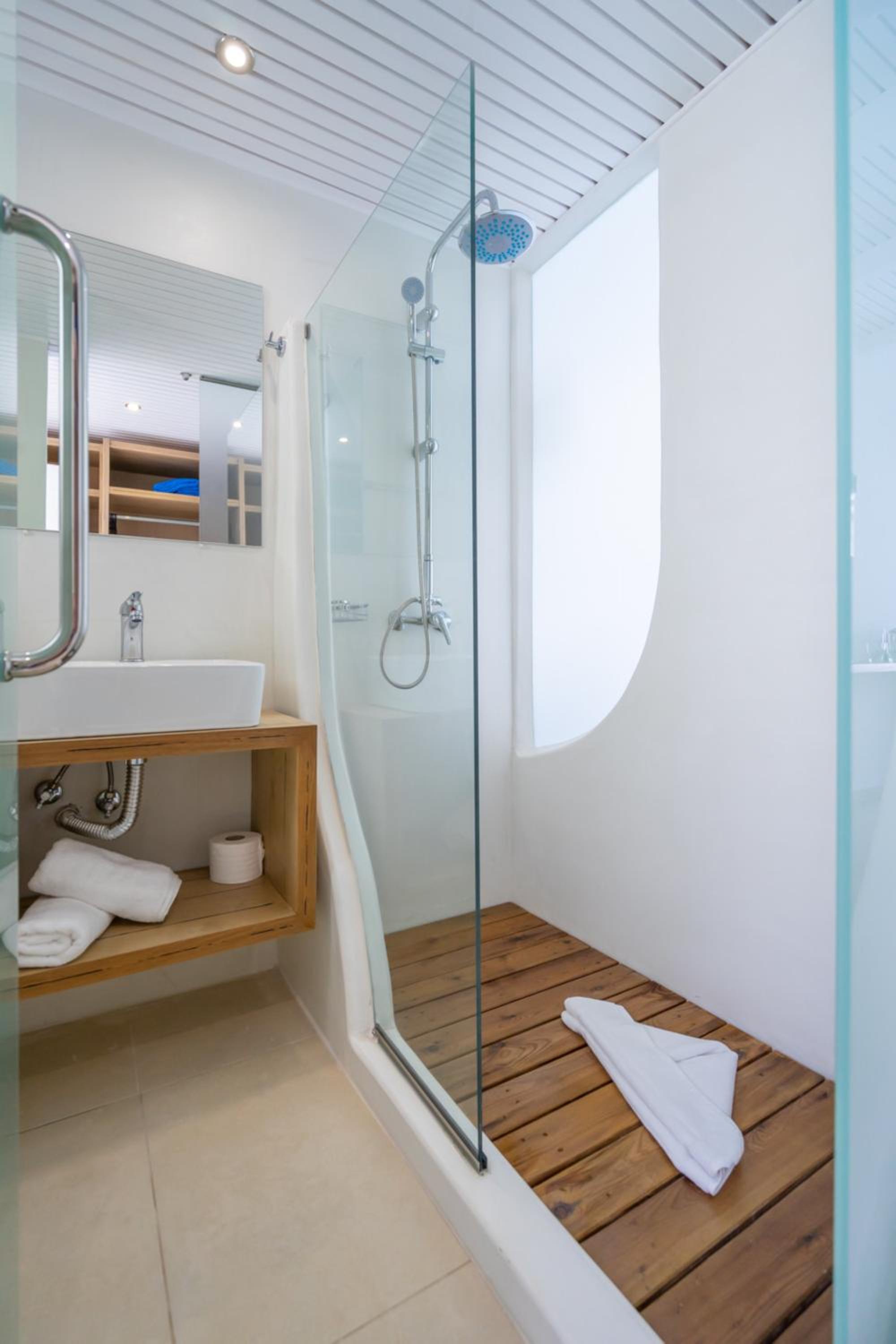 Junior Suite with Private Pool - Photo 7