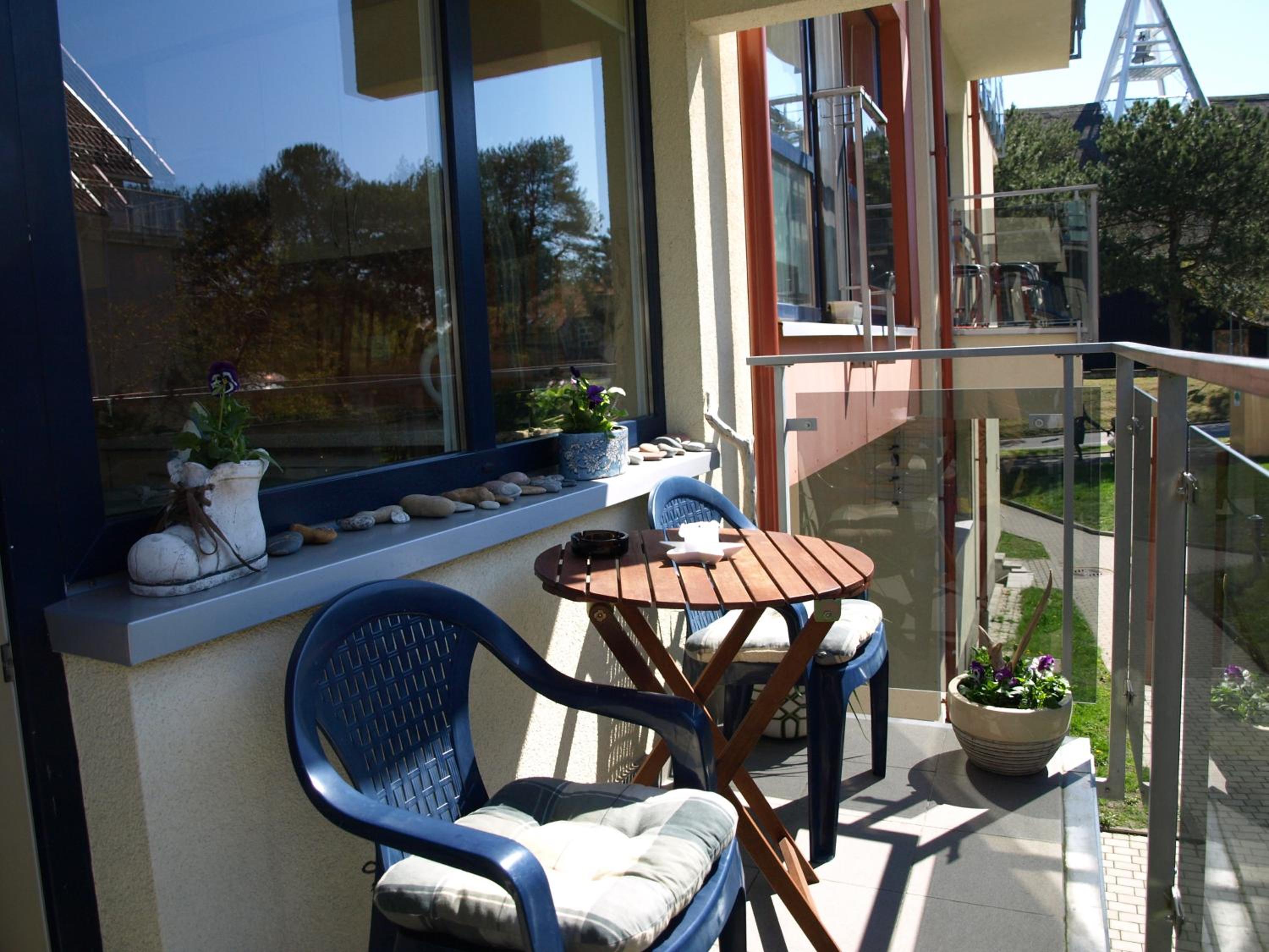 Studio with Balcony - Photo 4