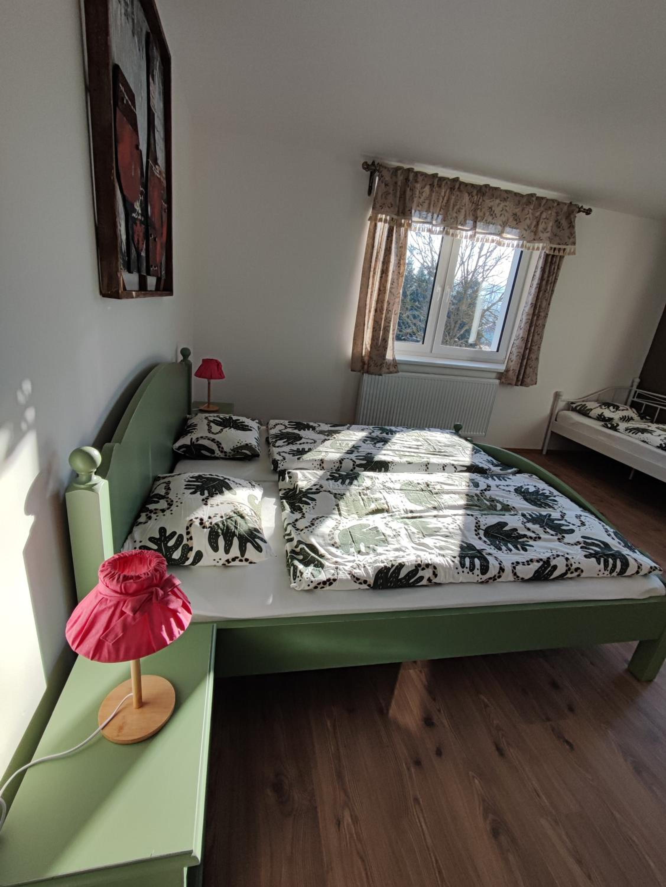 One-Bedroom Apartment photo 2