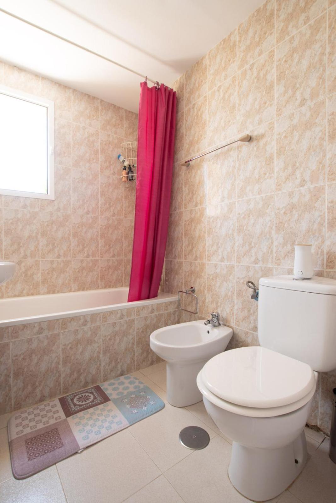 Double Room - Photo 10