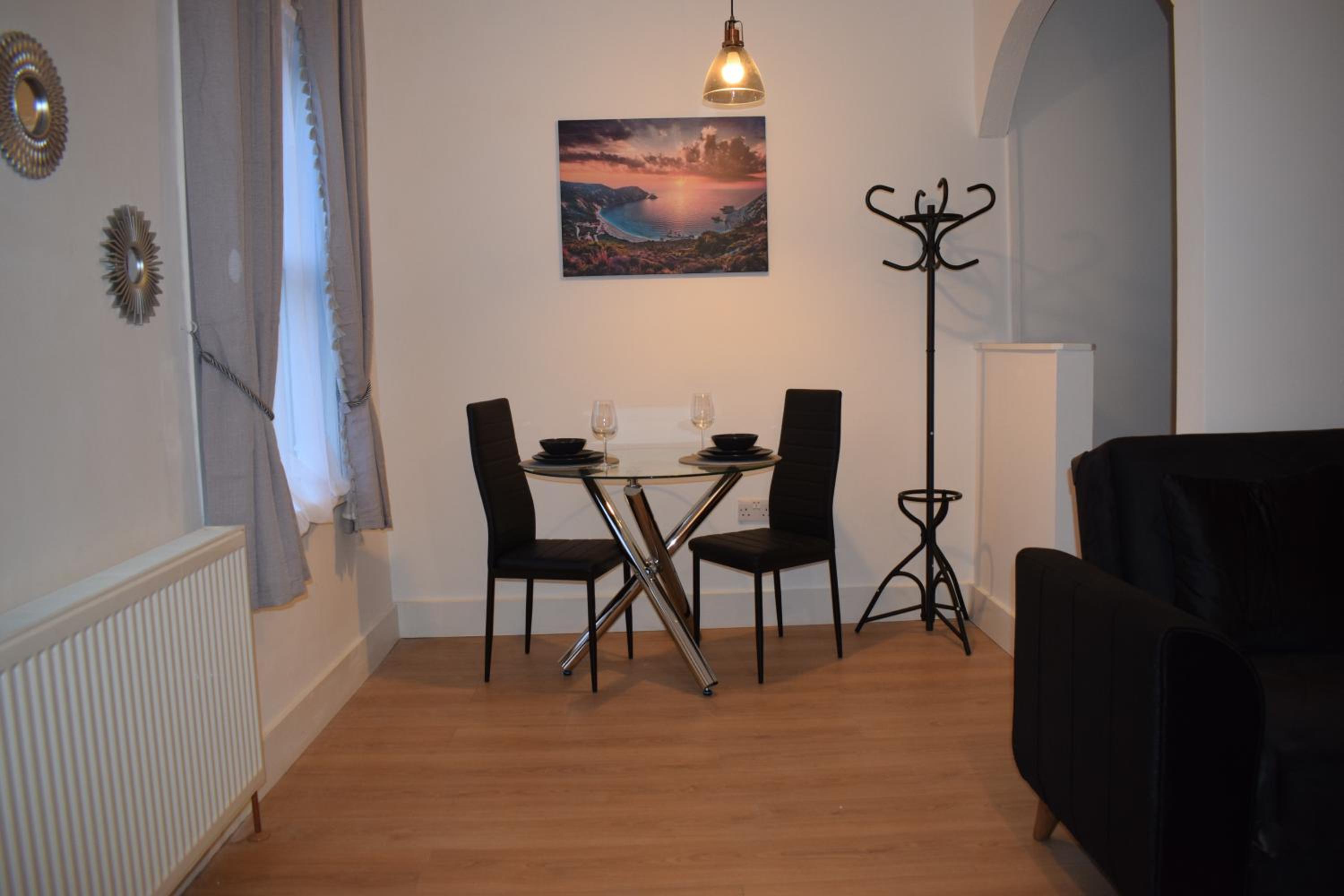 Three-Bedroom Apartment photo 2