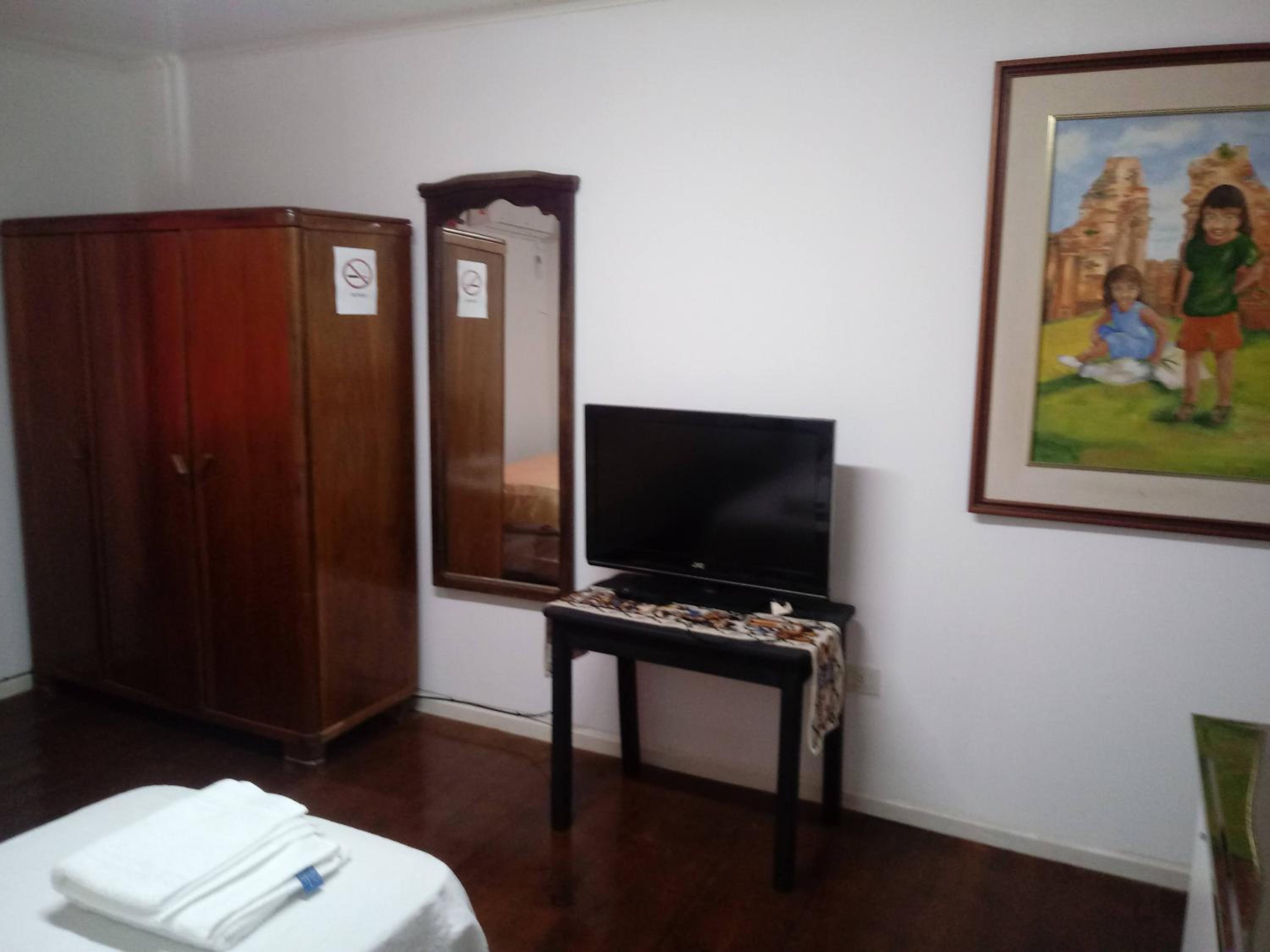 One-Bedroom Apartment photo 3