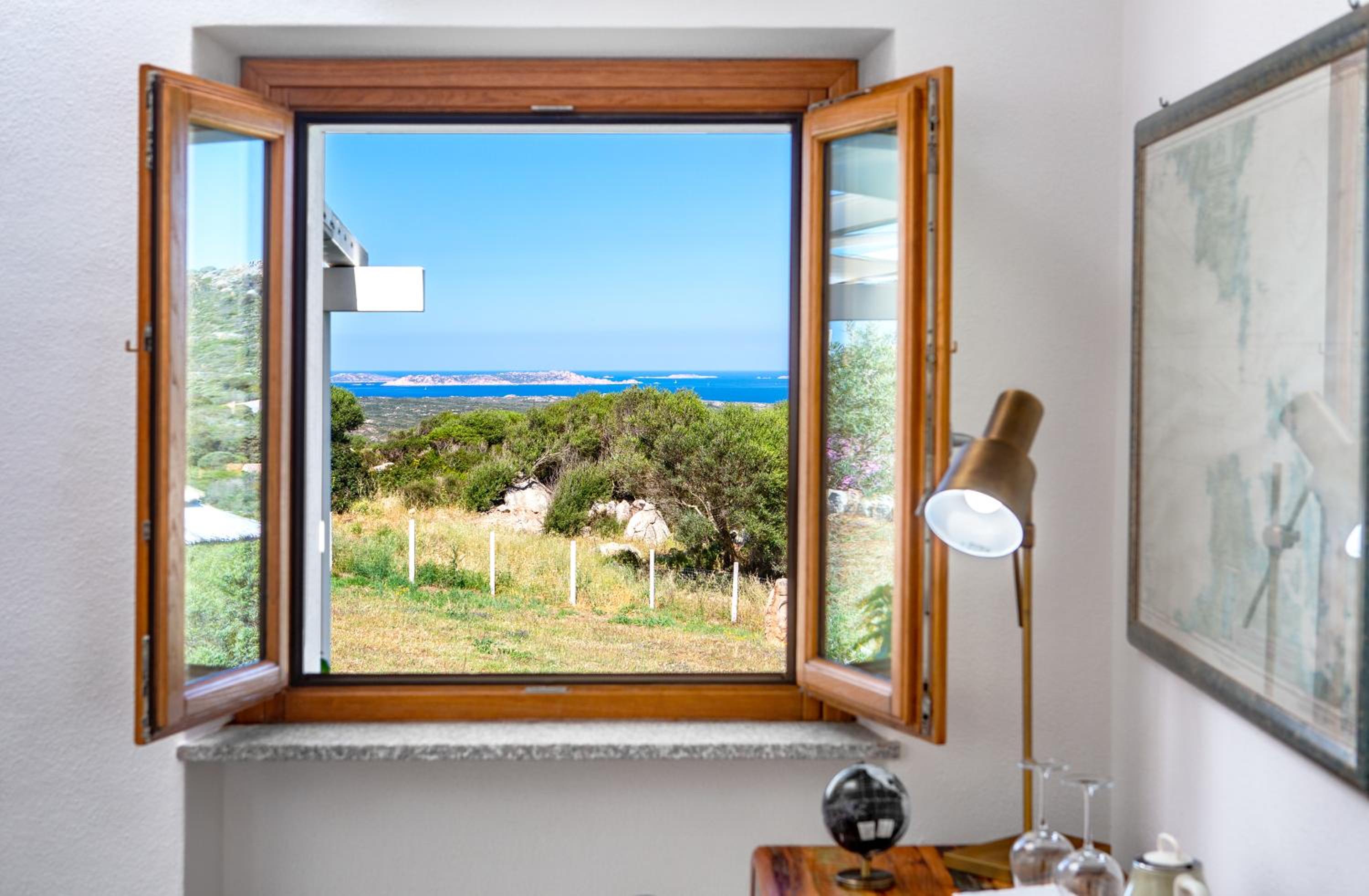 Deluxe Double Room with Sea View photo 3