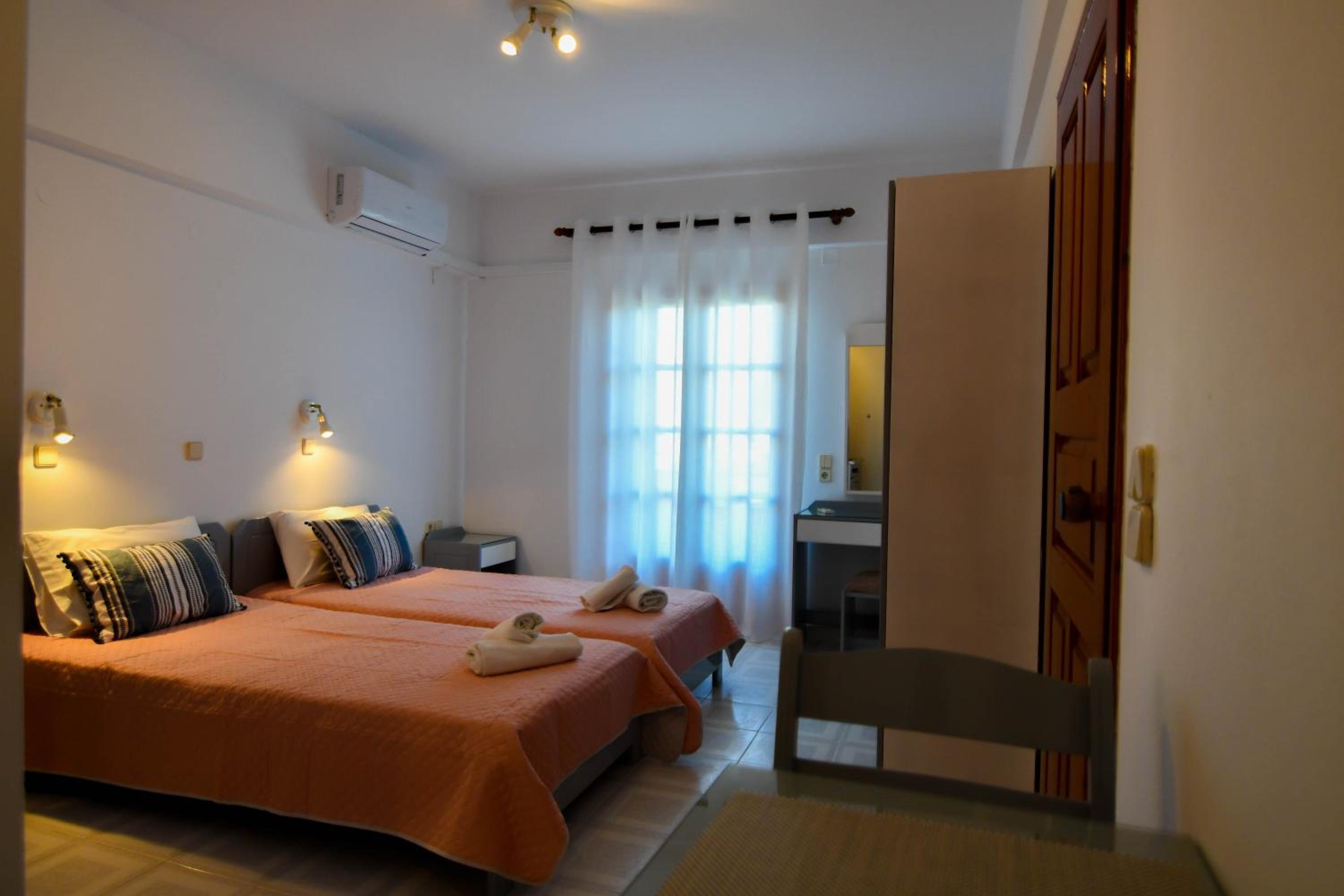 Standard Studio photo 3